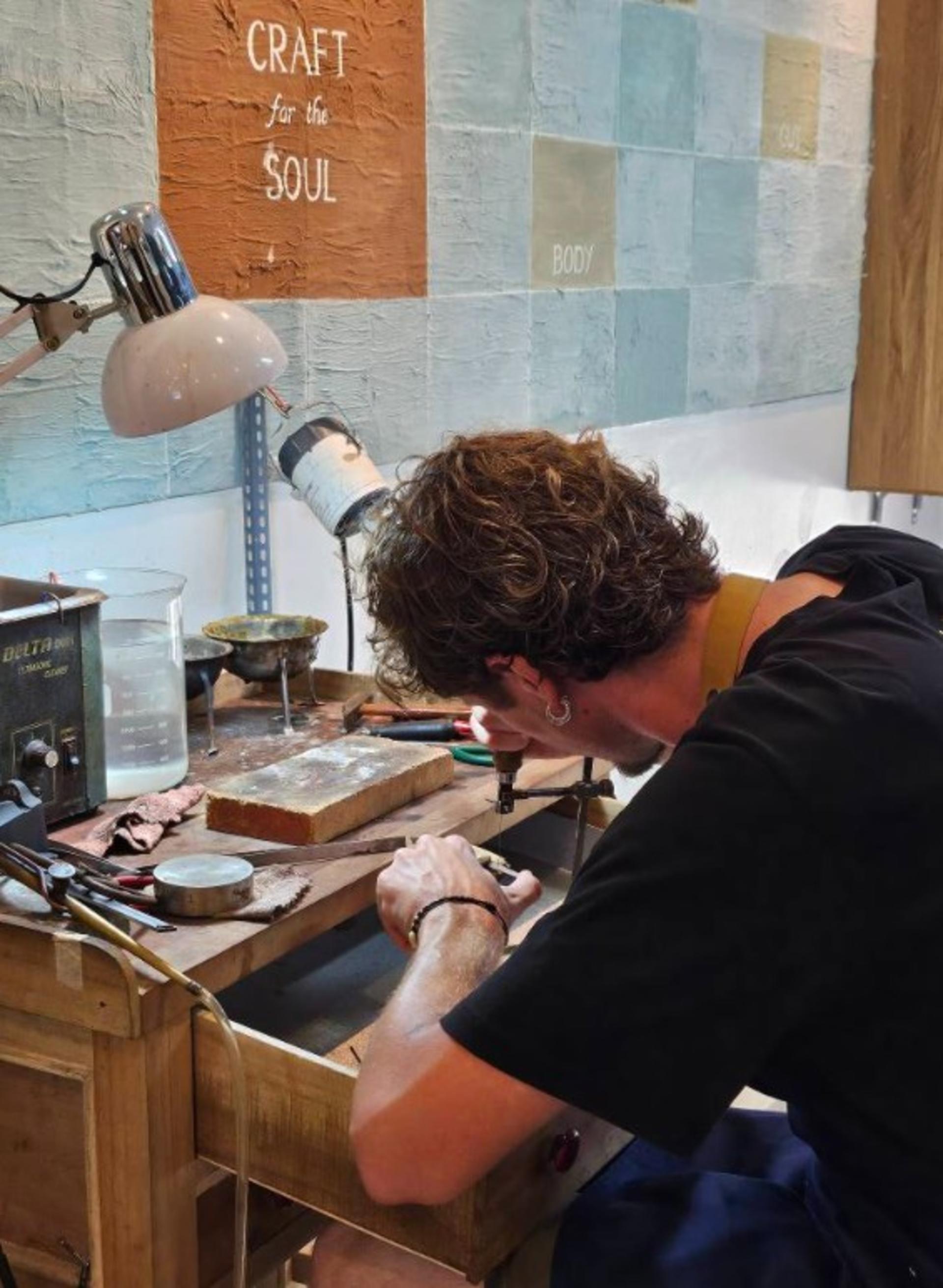 Da Nang: Silver Jewelry Making Workshop with Local Instructor - Thumbnail 6