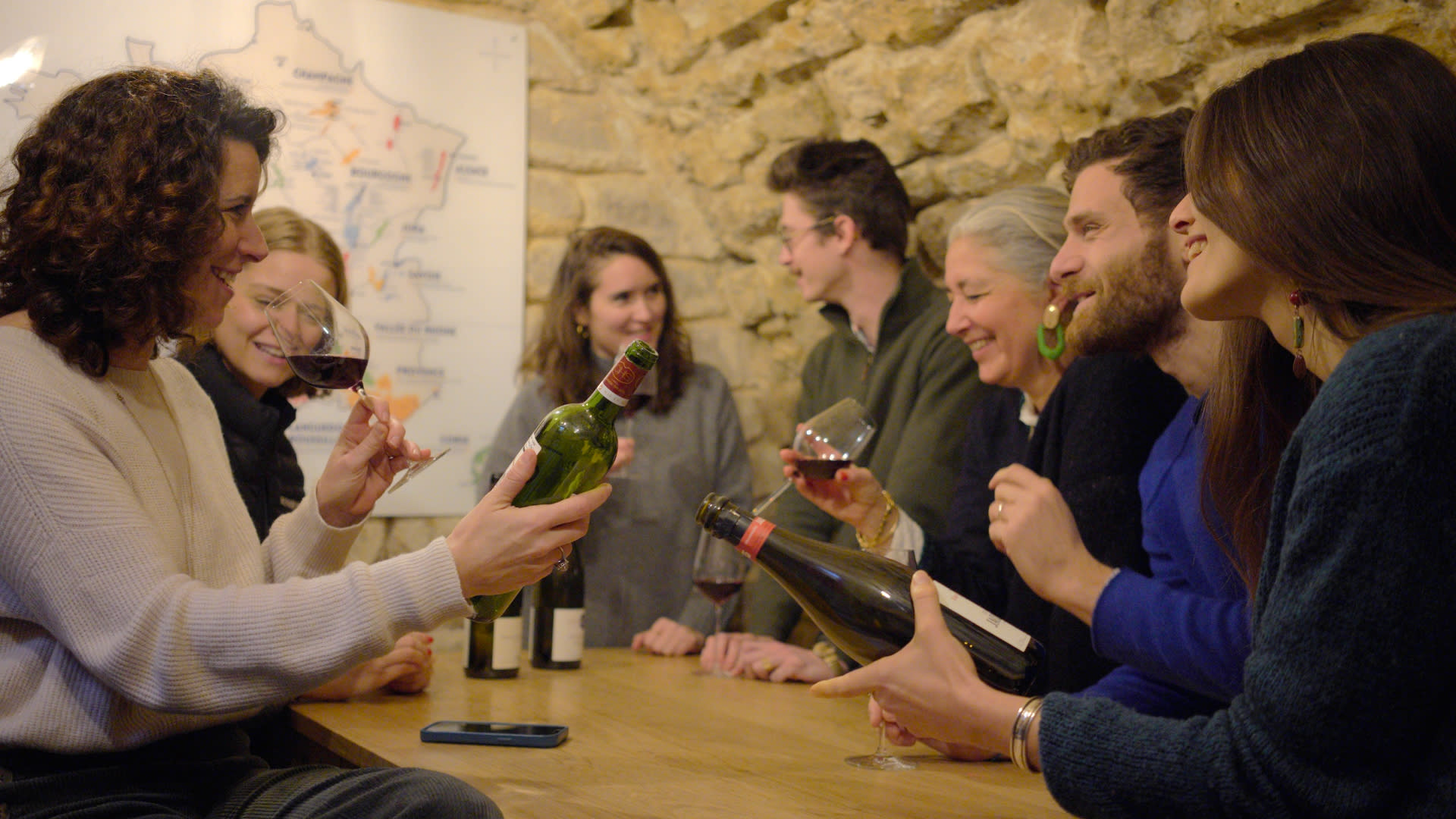 Le Marais Wine or Champagne Tour with 8 Tastings in Paris - Thumbnail 4