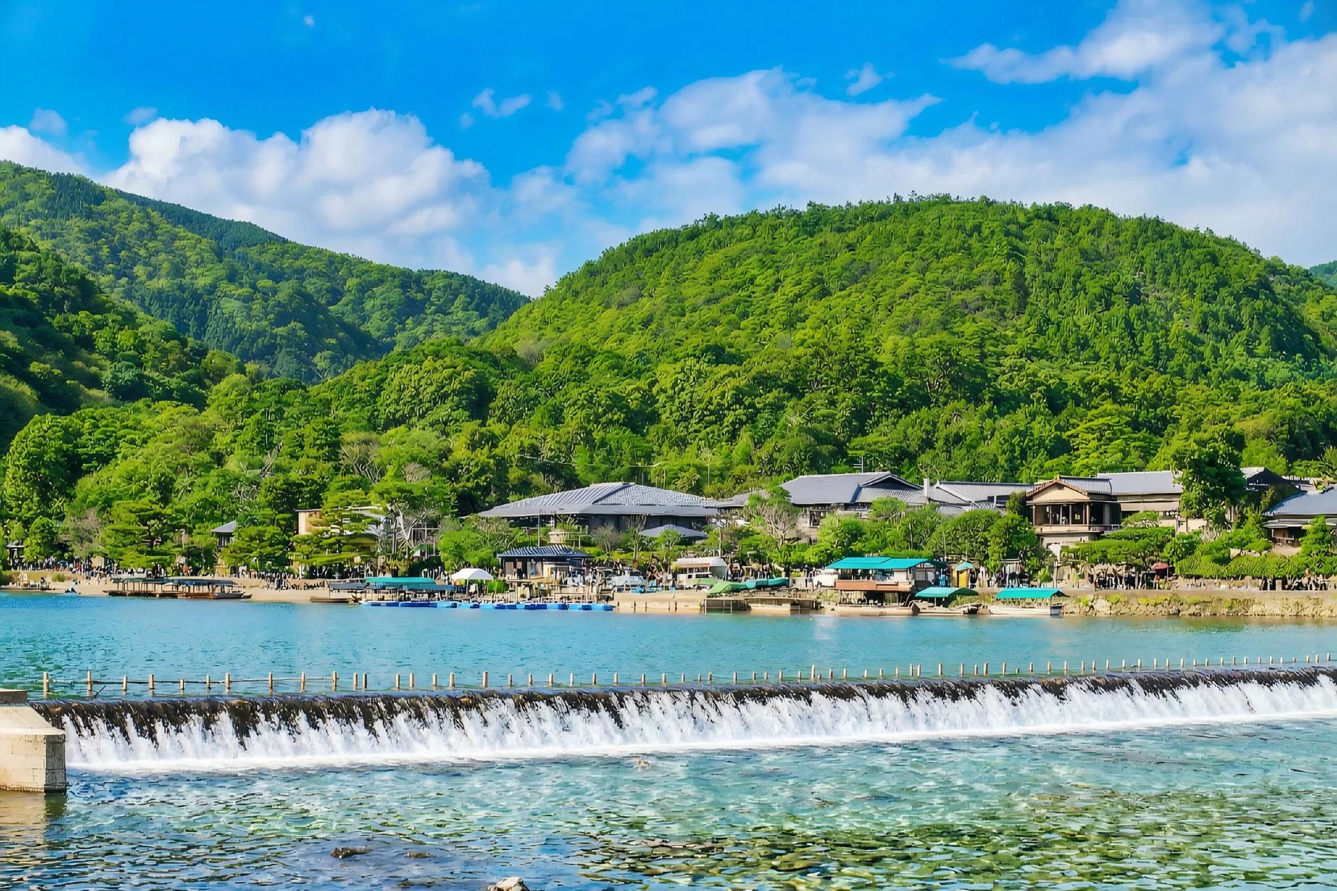 【Kyoto & Nara Historical and Cultural Scenic Day Tour】Arashiyama Scenic Railway & Fushimi Inari-taisha Shrine Senbon Torii & Nara Park & Togetsukyo Bridge & Bamboo Grove Path & Kimono Forest (Departing from Osaka or Kyoto) - Thumbnail 6