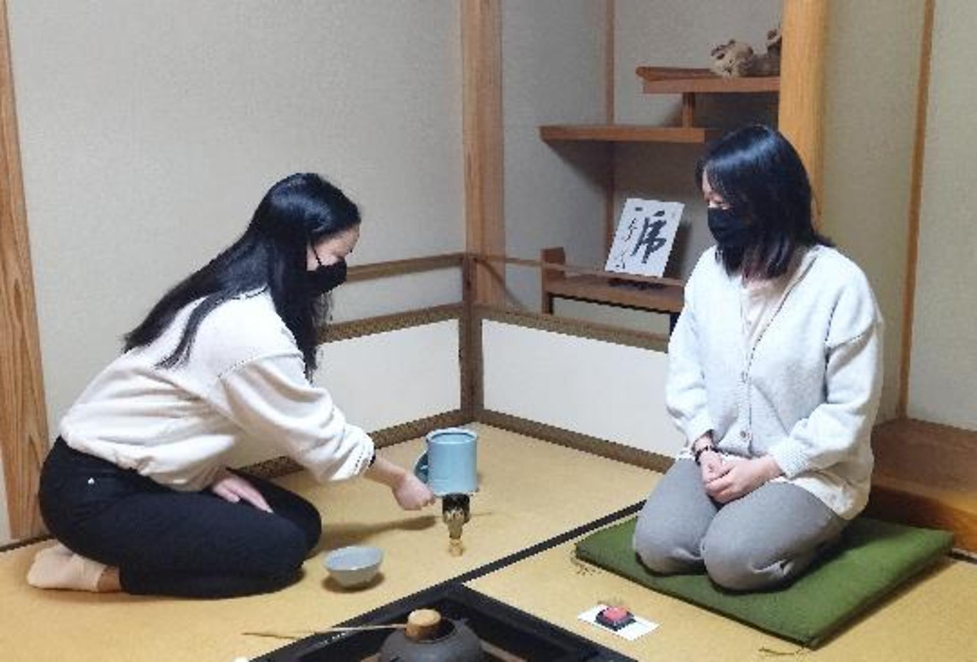 Authentic Tea Ceremony Honmachi Classroom - Thumbnail 4