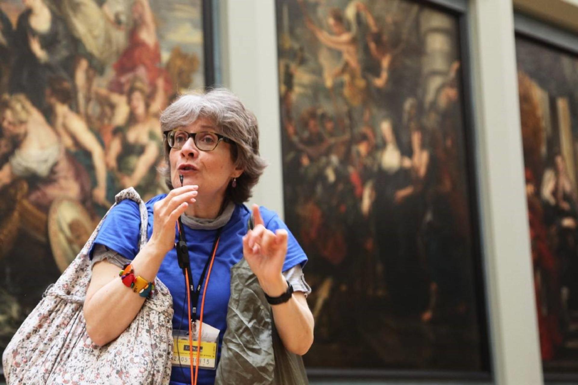 Louvre Museum with Mona Lisa Portrait Guided Tour in Paris - Thumbnail 3