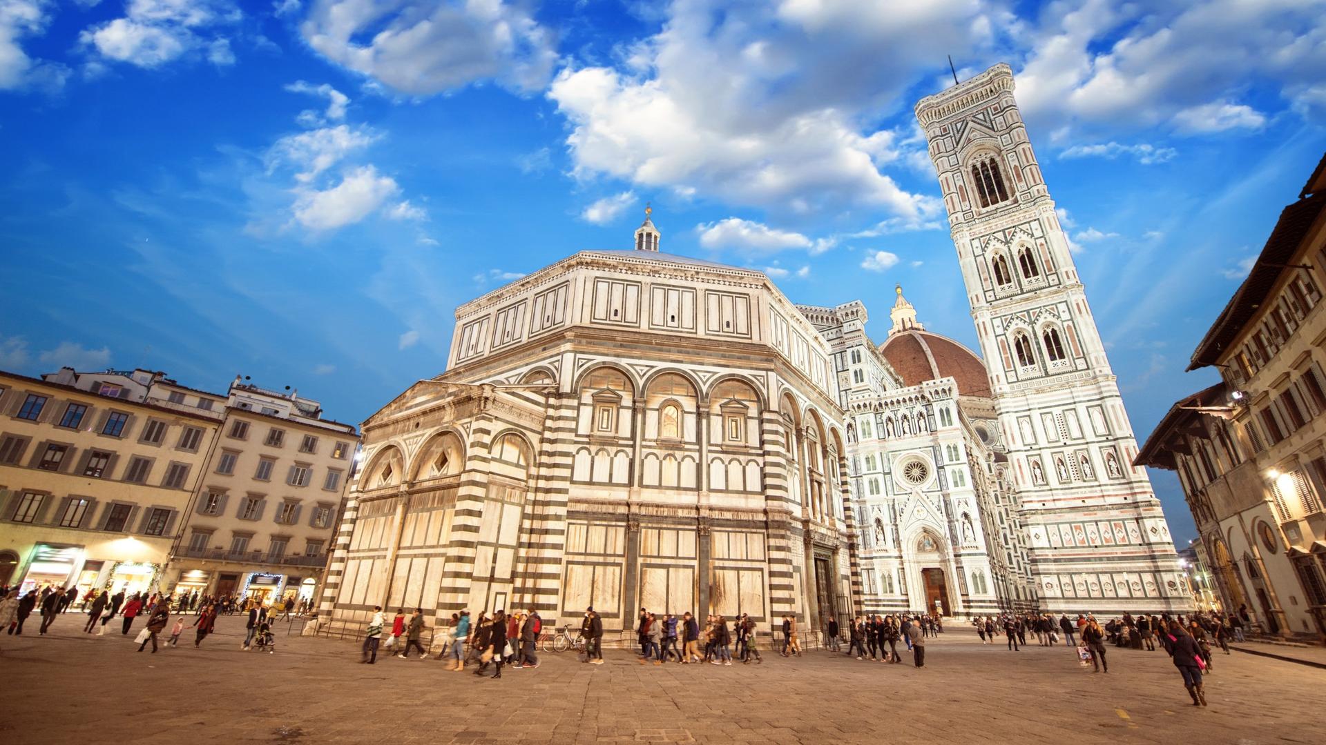 Florence Cathedral Guided Tour & Brunelleschi’s Dome Climb - Thumbnail 6