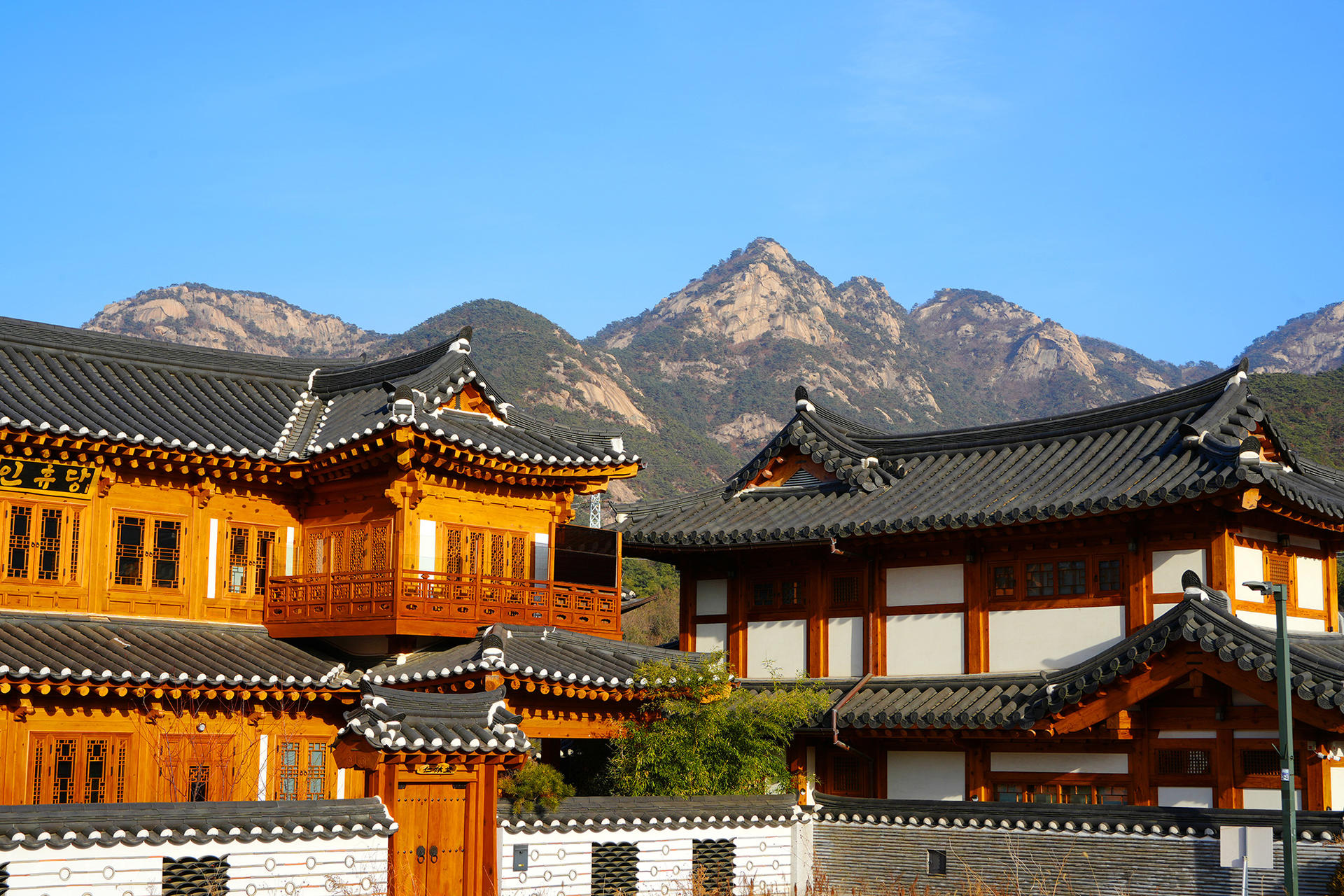 Seoul: DMZ Aegibong Starbucks & Hanok & Scenic/Historical Day Tour - Thumbnail 11