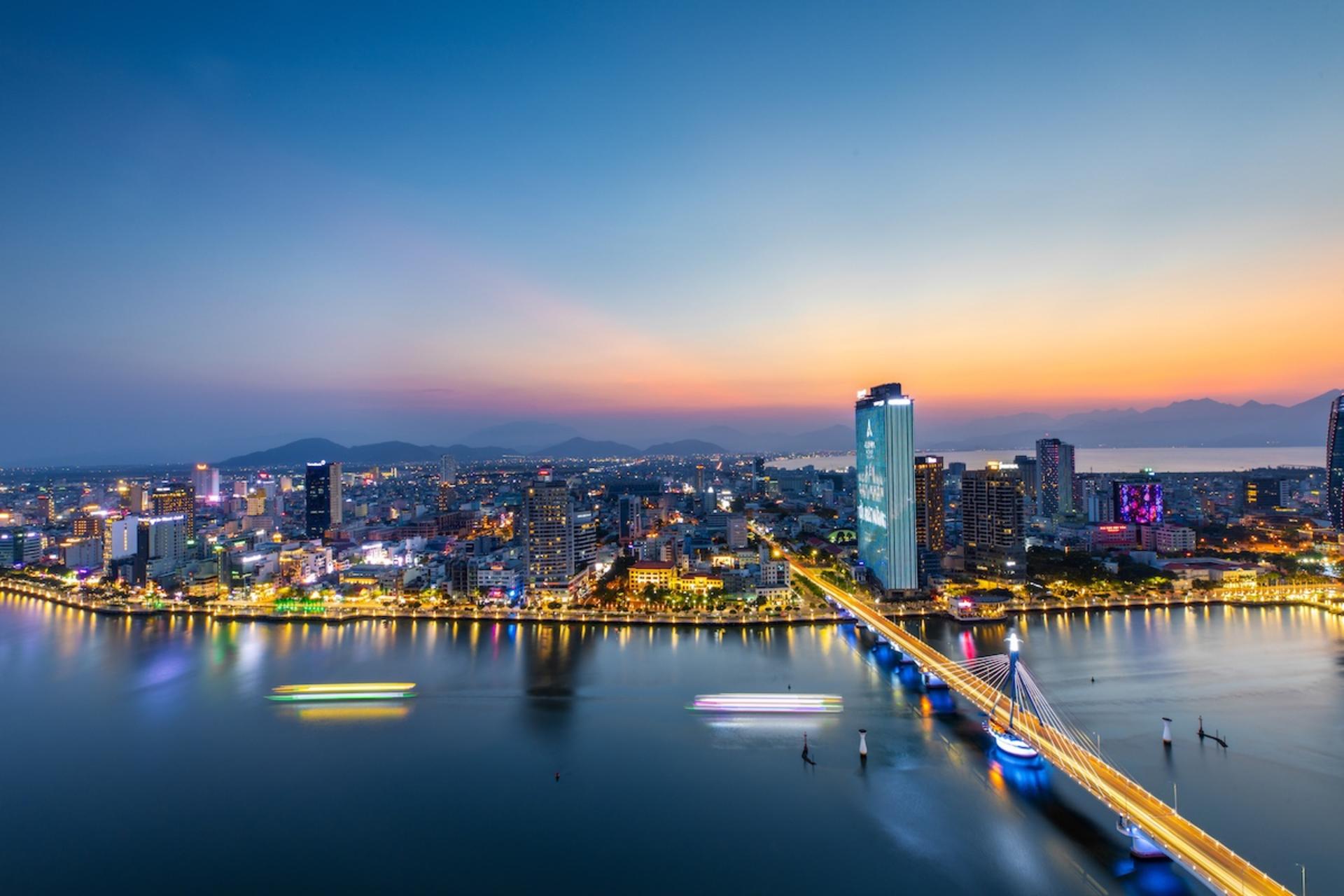 Son Tra Peninsula Sunset & Han River Night Cruise - Thumbnail 10