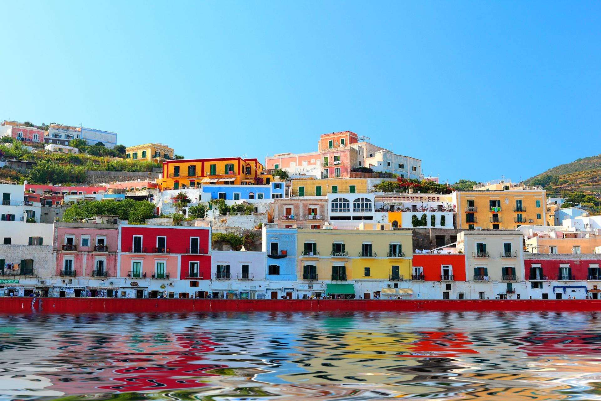 Ponza Island Day Trip from Anzio: Boat Excursion with Lunch - Thumbnail 14
