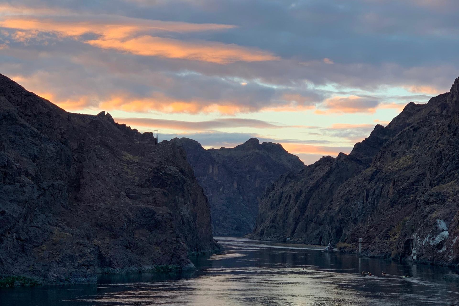 Moonlight Kayak Tour from Las Vegas with Self-Drive - Thumbnail 5