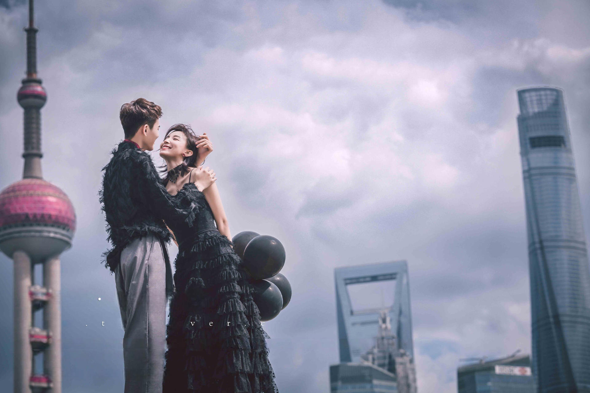 The Bund/Wukang Road Couple Travel Photography - Thumbnail 19