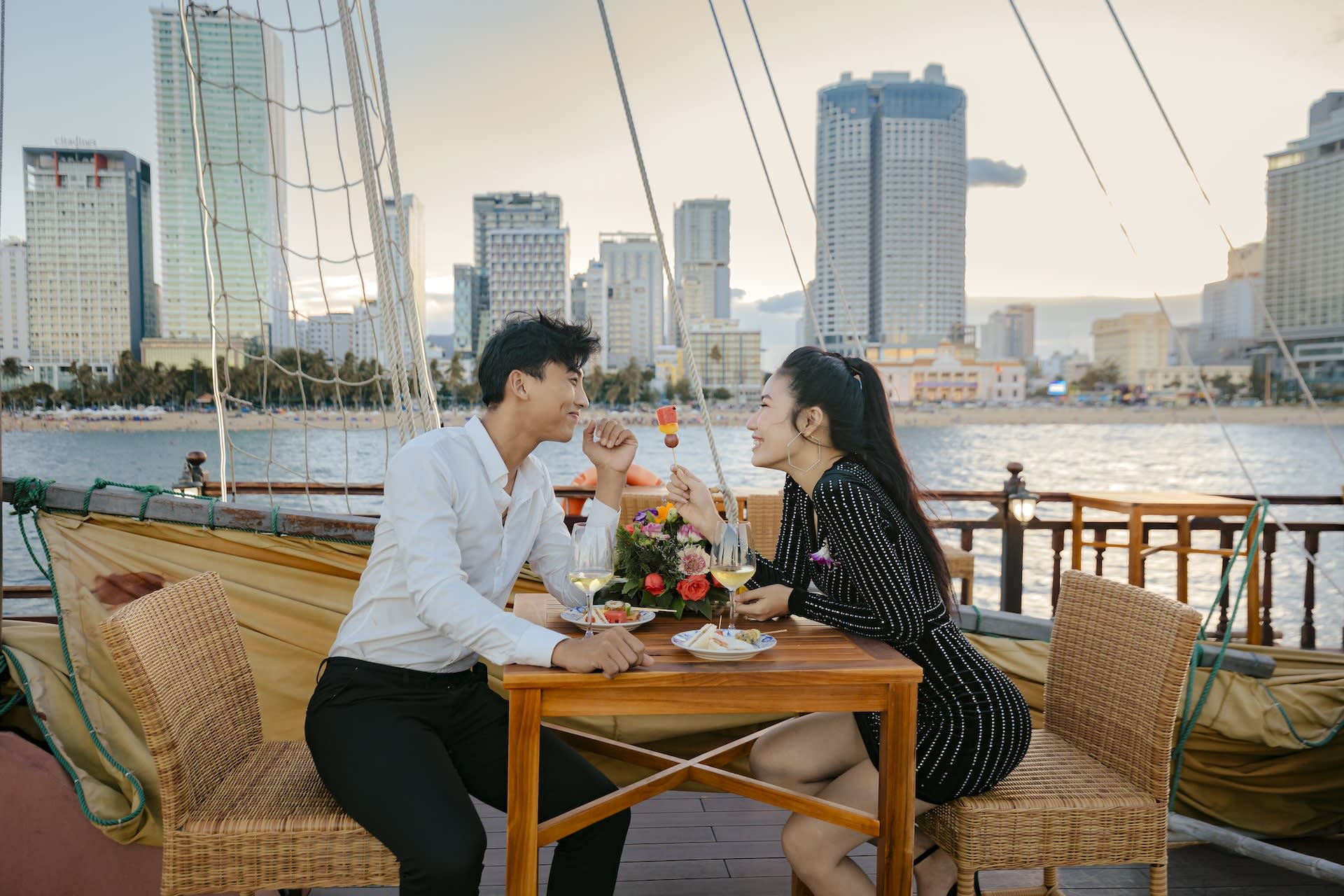 Sunset Cocktail and Dinner Luxury Emperor Cruise in Nha Trang - Thumbnail 5