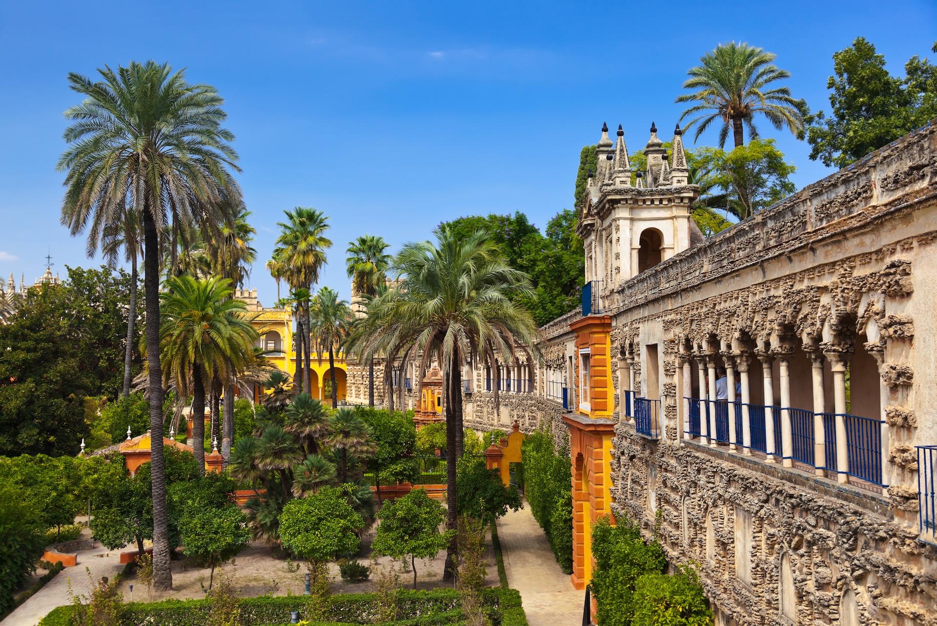 Cathedral, Alcazar, and Giralda guided tour in Seville - Thumbnail 6
