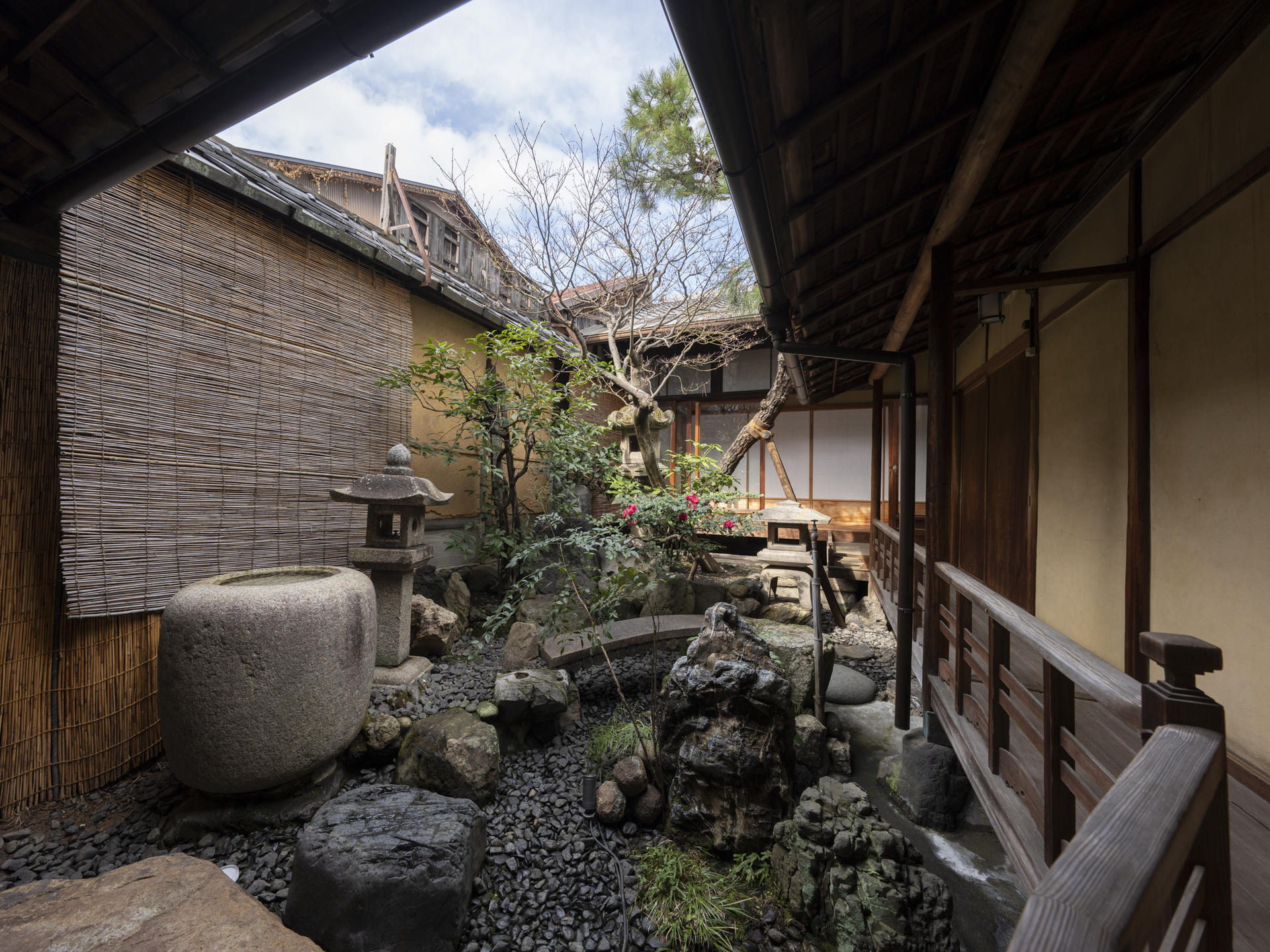 Kyoto Sake Tasting & 150-Year-Old Merchant's Townhouse Tour - Thumbnail 8