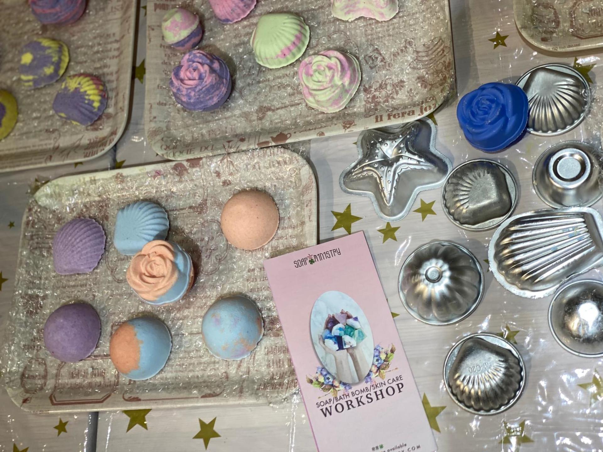 DIY Bathbomb Workshop in Orchard Gateway - Thumbnail 5