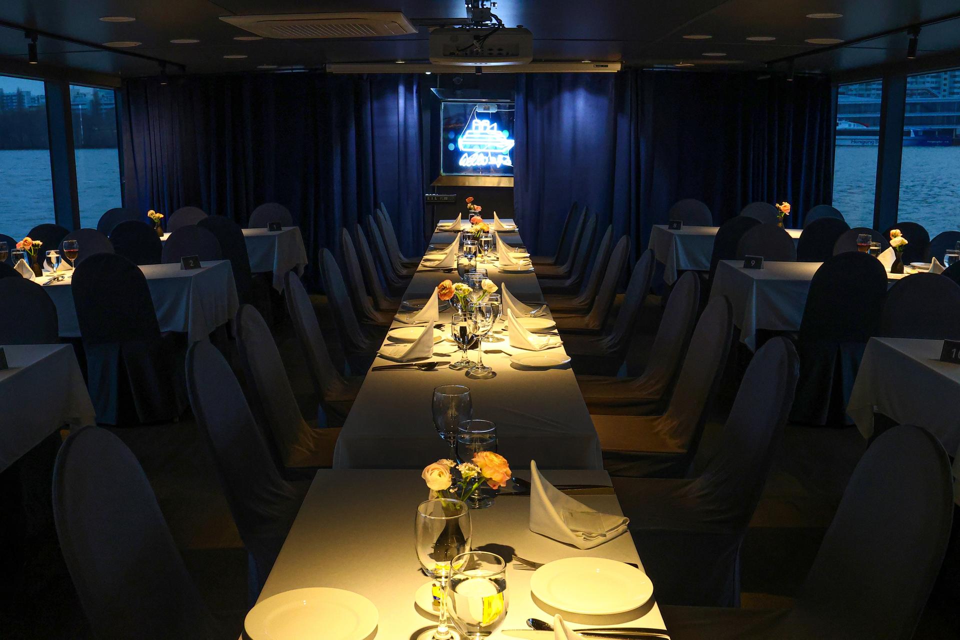 Seoul Yeouido Eland Dinner Cruise - Thumbnail 8