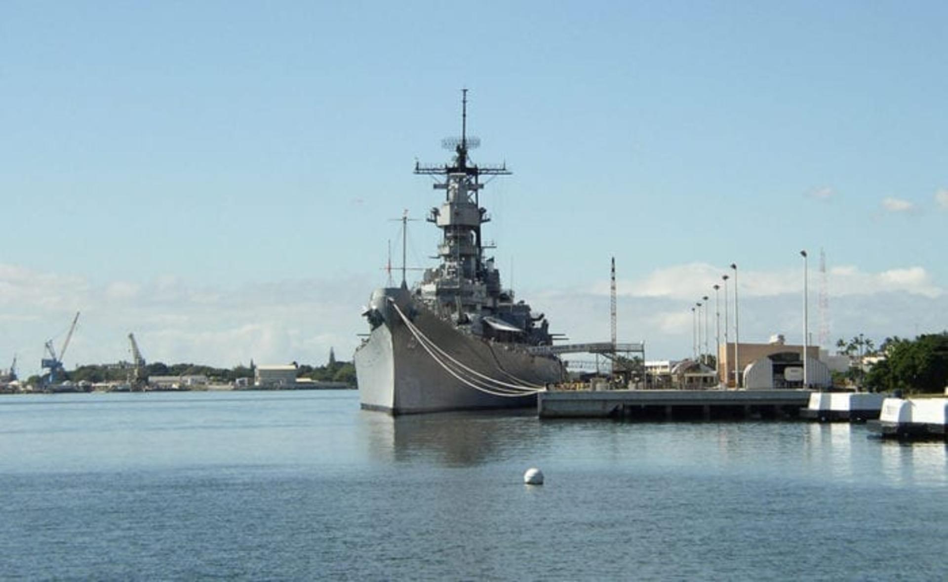 World War II Heroes Deluxe Pearl Harbor Tour - Thumbnail 5