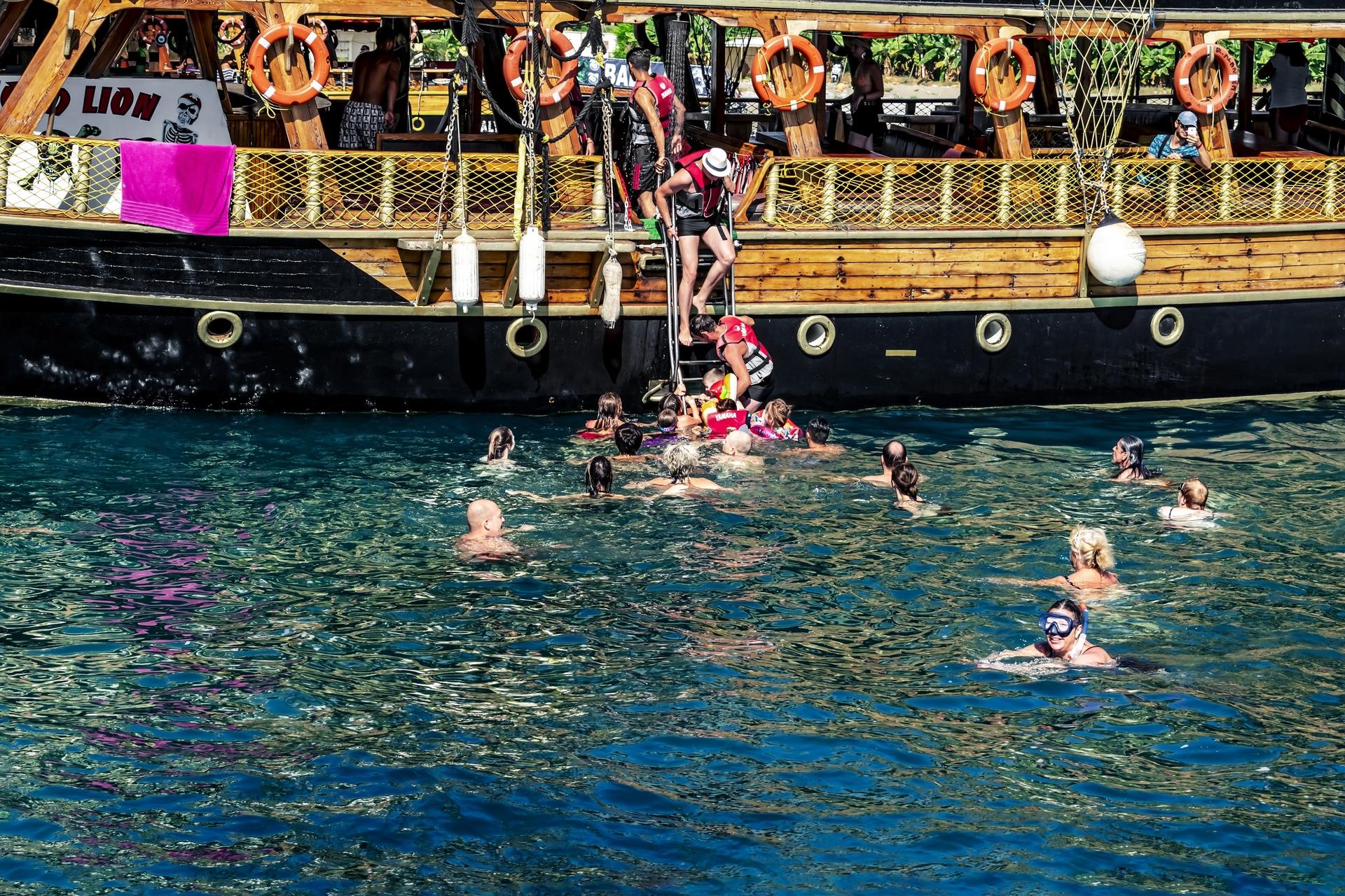 Pirate Boat Trip in Marmaris  - Thumbnail 4