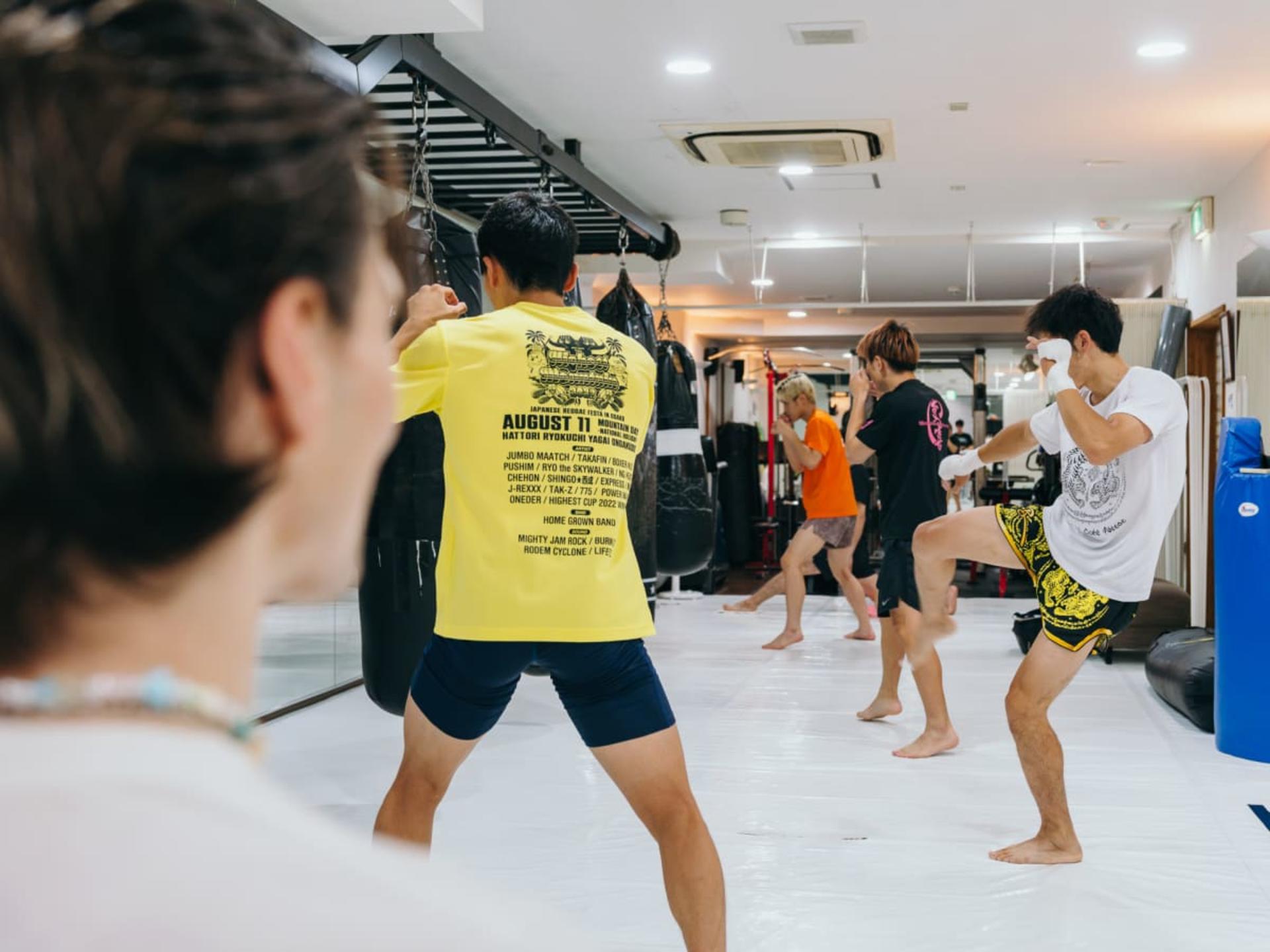 [Experience Tours Osaka]: Kickboxing with Pro Fighters - Thumbnail 20