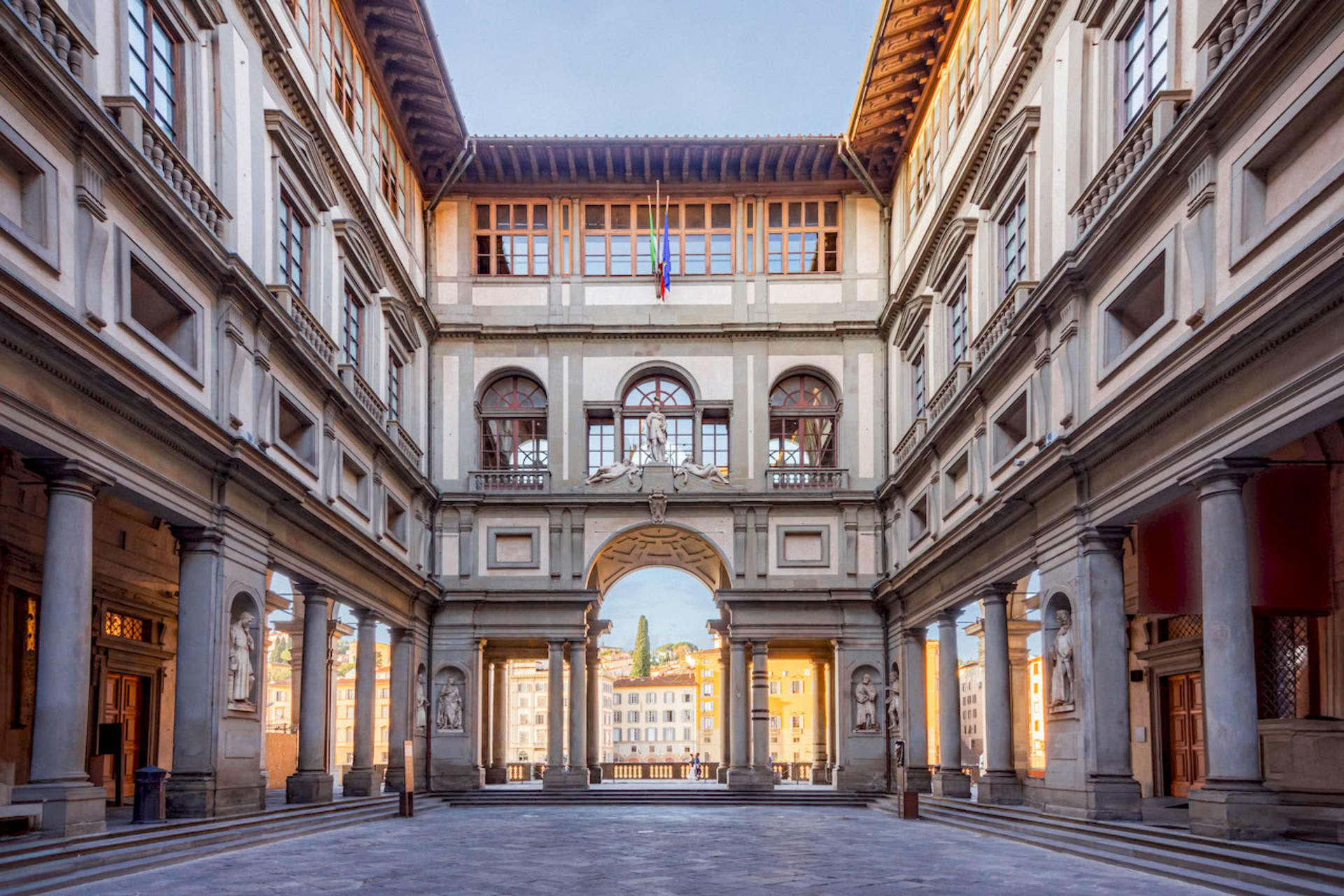 Uffizi Gallery Reserved Entry Ticket with Audioguide - Thumbnail 11