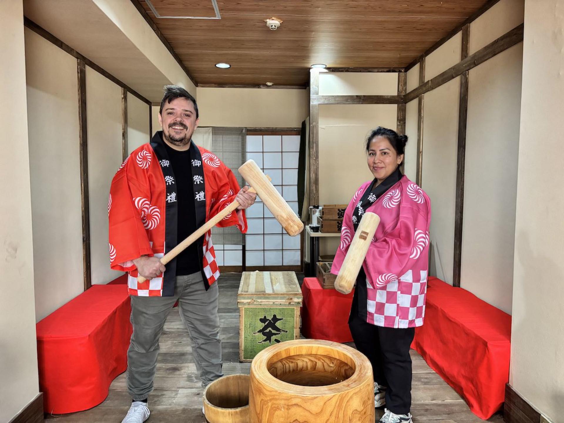 Traditional Mochi Pounding Experience with Tasting - Thumbnail 13