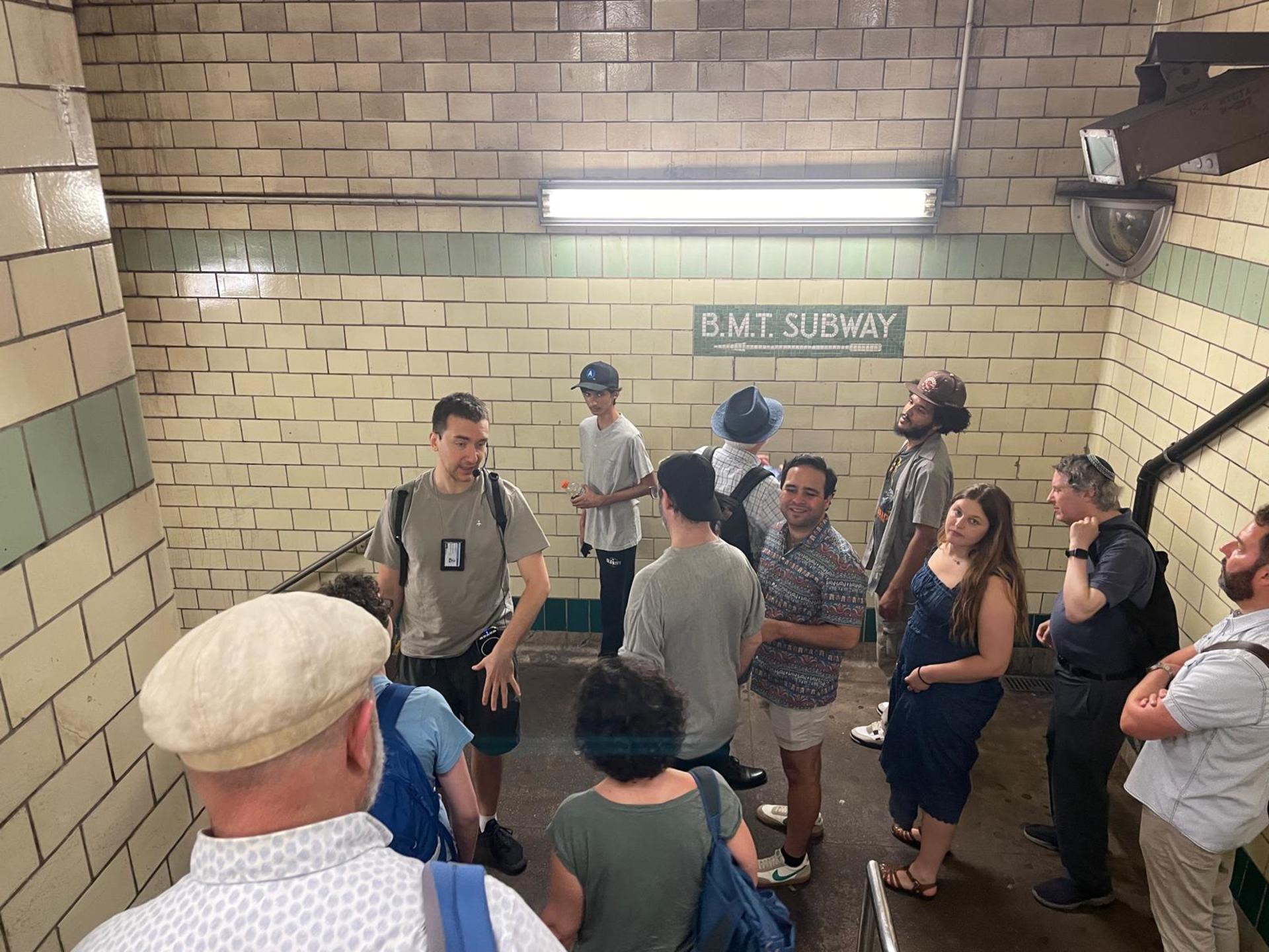 Discover Brooklyn Subway Secrets Tour - Thumbnail 3