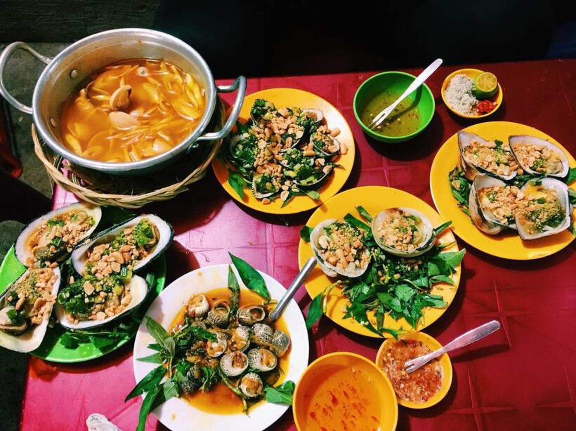 Premium Street Food Tour & Sightseeing on Scooter Ho Chi Minh City - Thumbnail 13