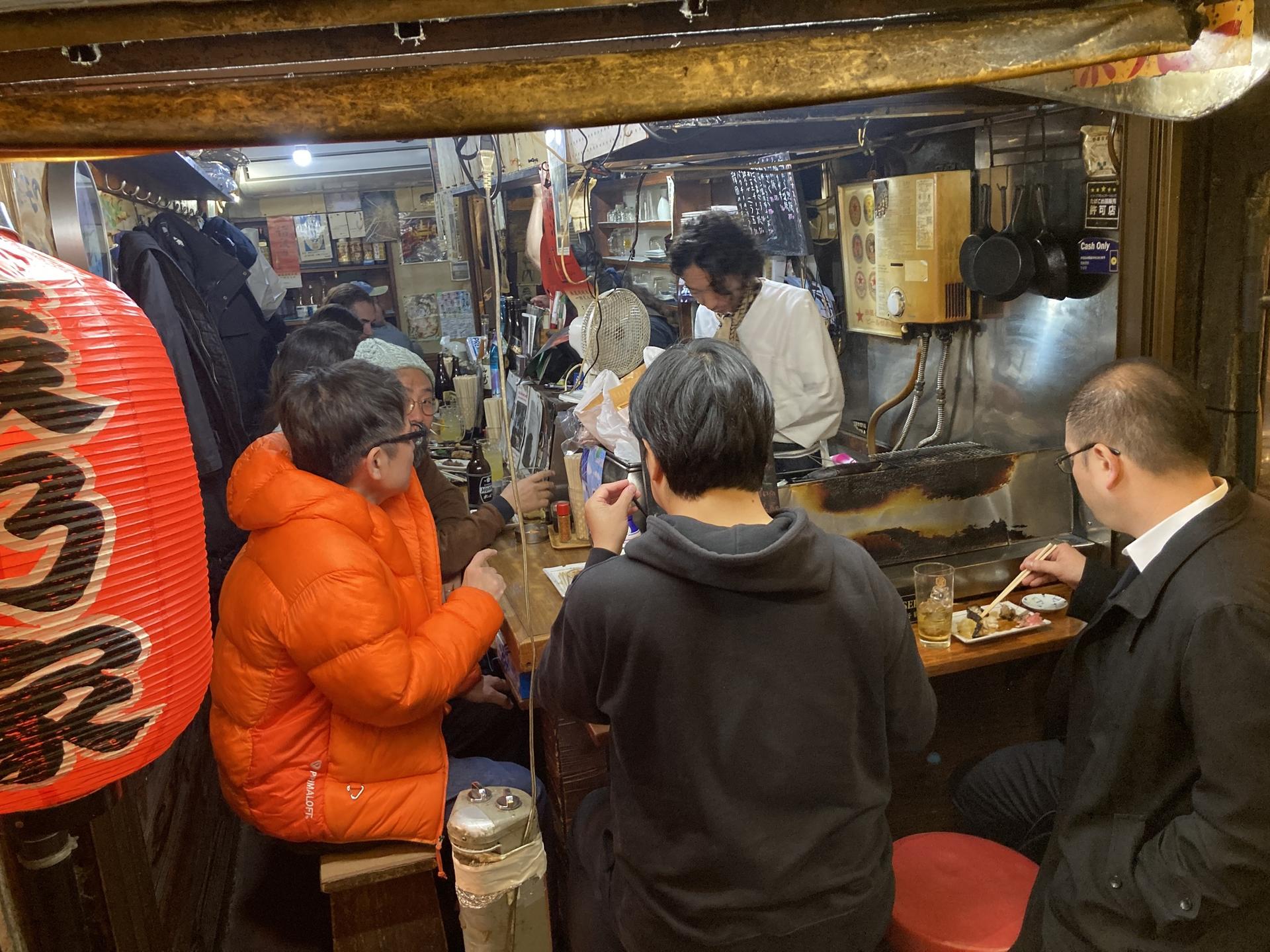 Tokyo : Shinjuku Japanese Local Bar Hopping and Food Tour - Image 1