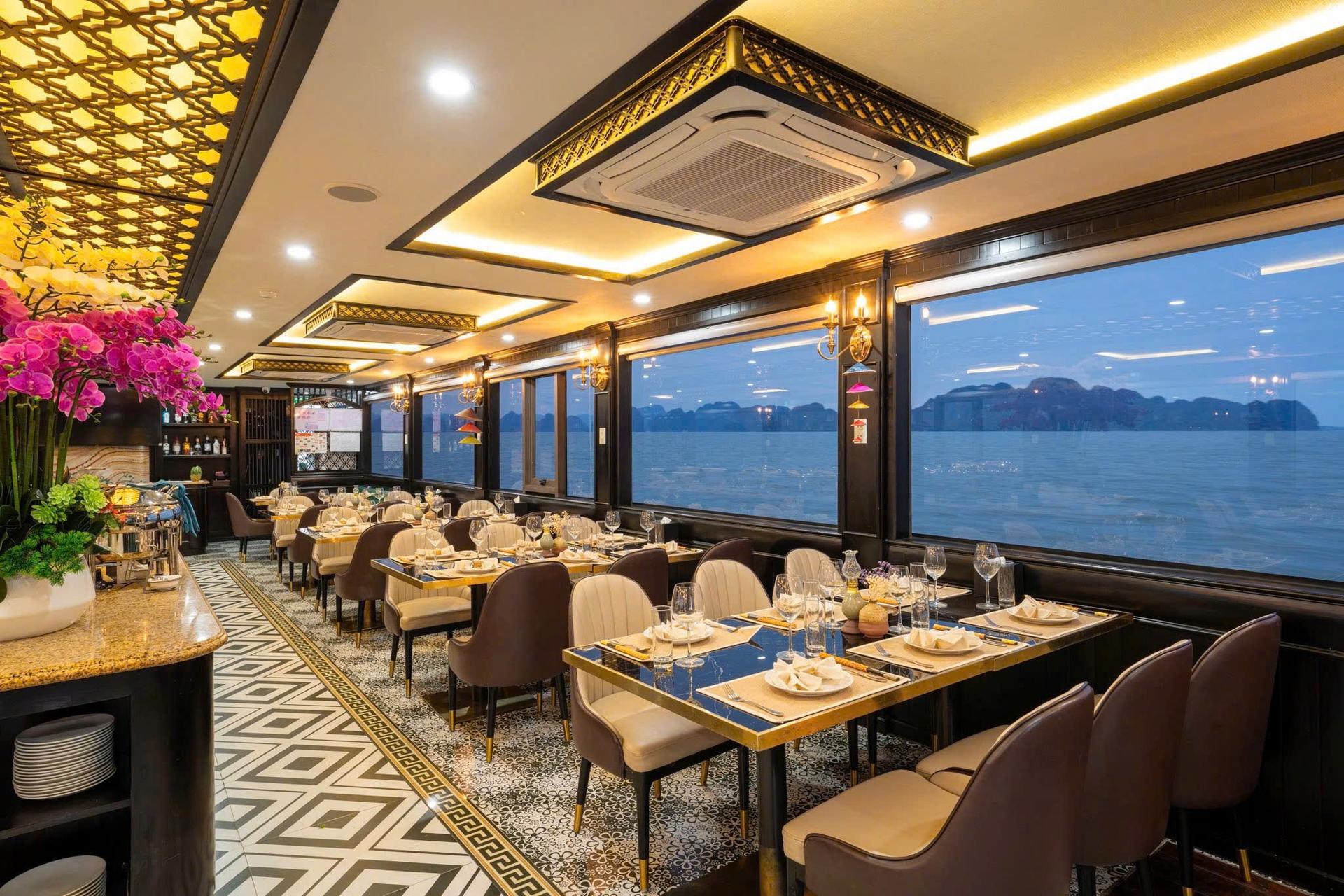 Vera Day Cruise: Ha Long Bay with Sung Sot & Ti Top - Thumbnail 20