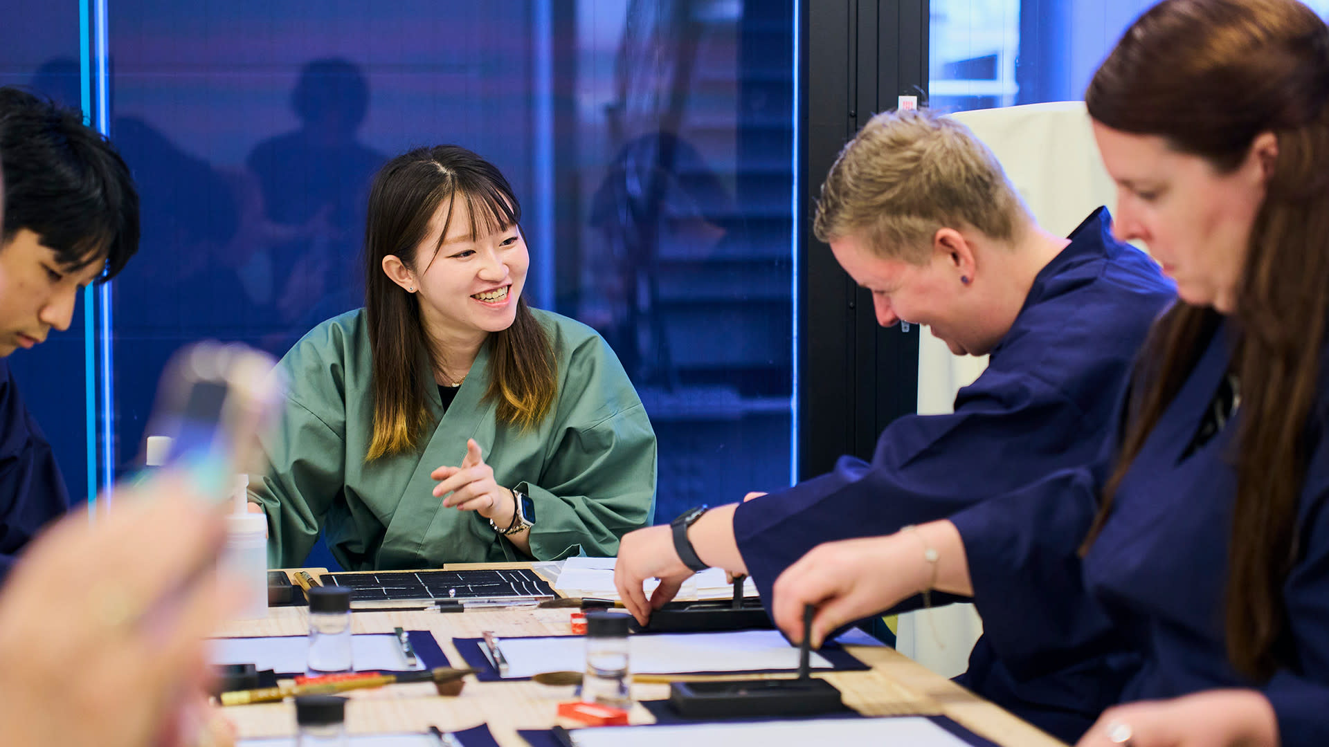 Tokyo: Shinjuku Calligraphy Workshop & T-Shirt Creation - Image 1