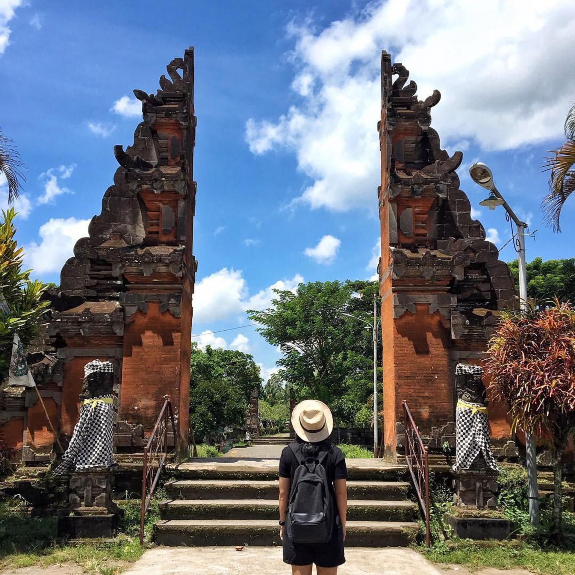 Lingsar Temple Private Full-Day Tour - Thumbnail 2