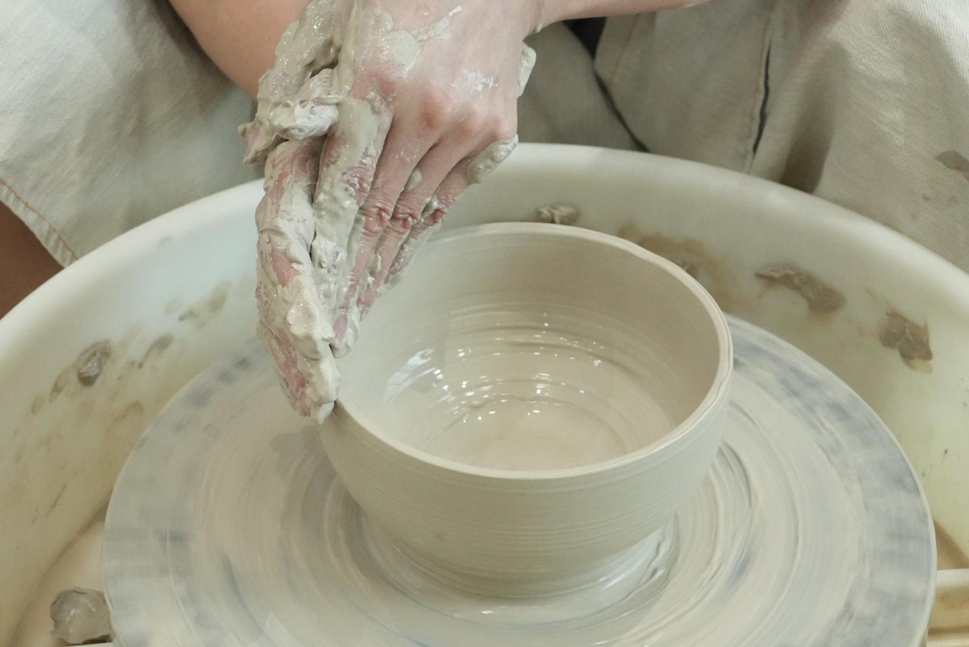 Ceramic and Pottery Workshop in Orchard Gateway - Thumbnail 4