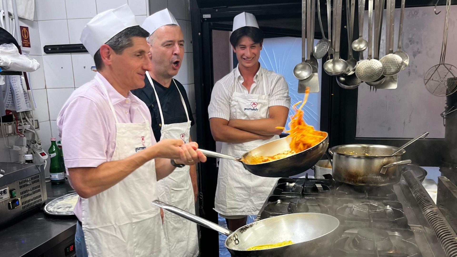 Sunset cooking class experience in Rome - Thumbnail 2