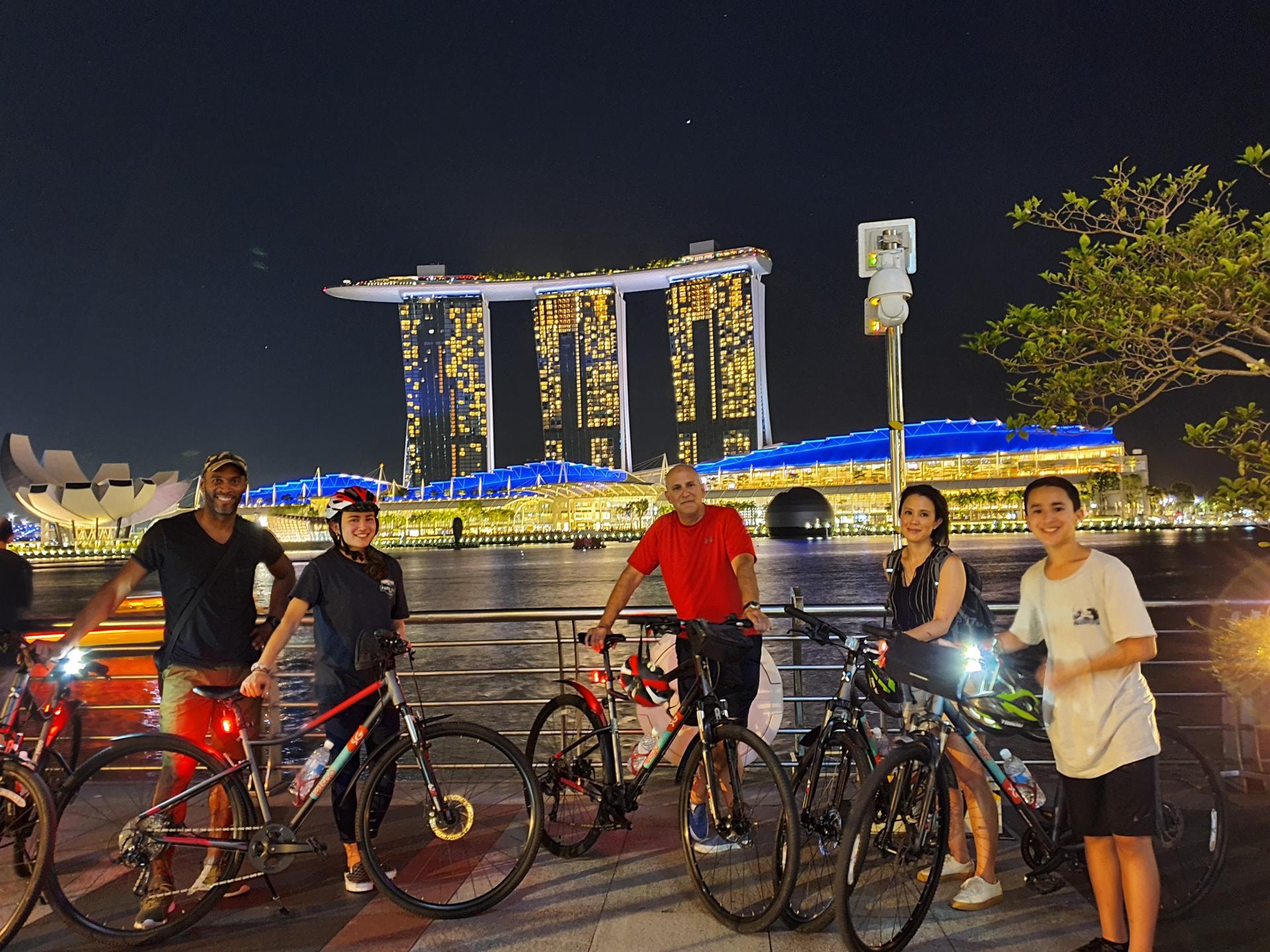 Singapore Marina Bay Night Guided Bike Tour - Thumbnail 2
