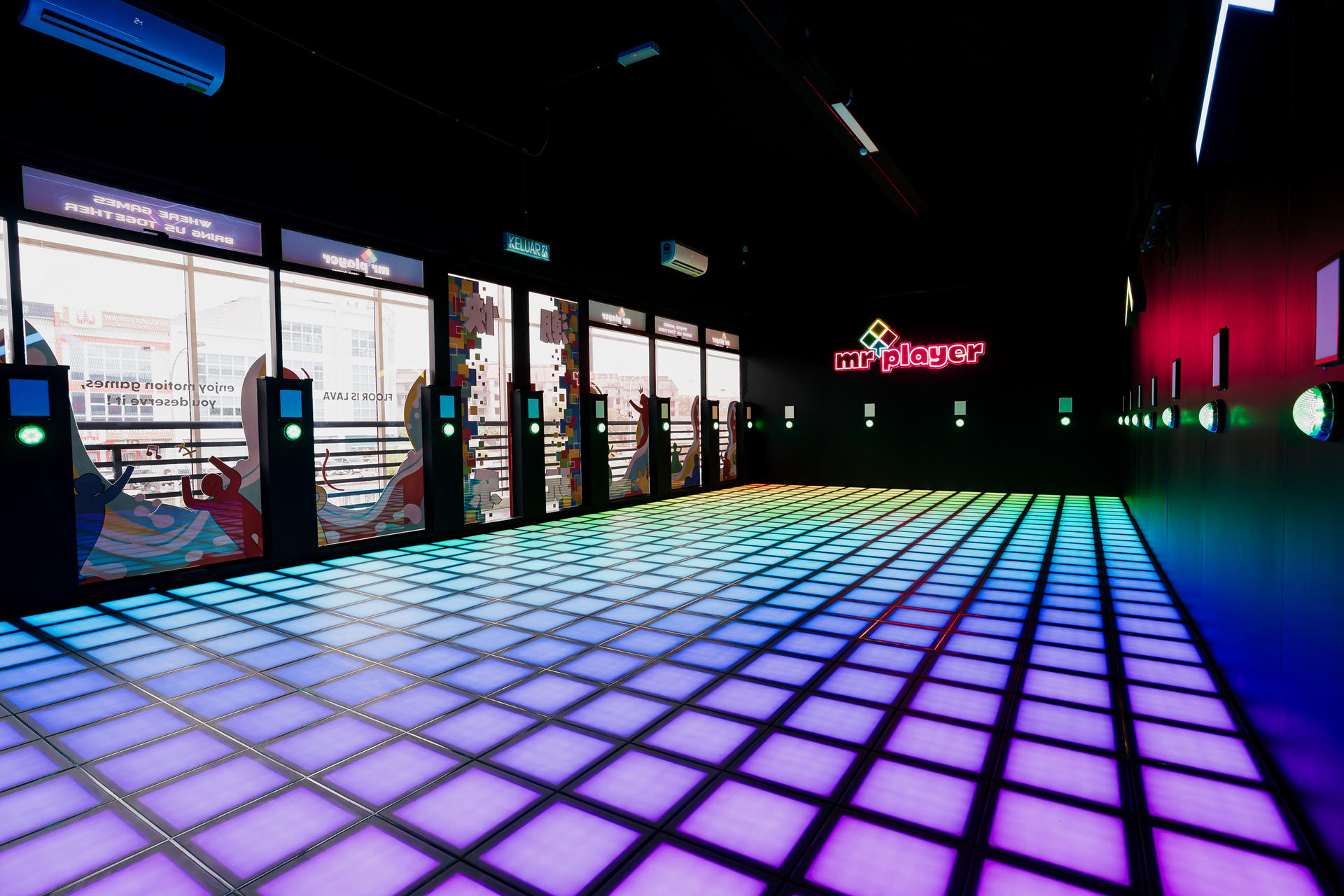 Mr Player Dynamic Motion Game Experience in Johor Bahru - Image 1