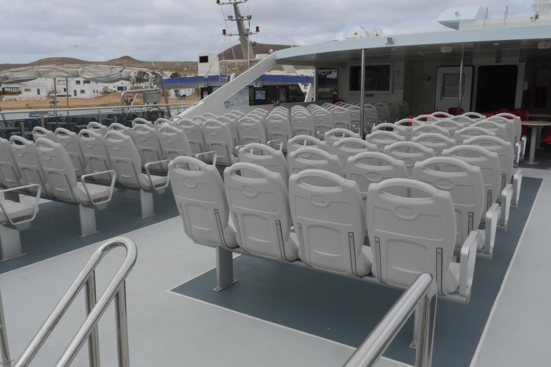 Lanzarote to La Graciosa Ferry Ticket - Thumbnail 5