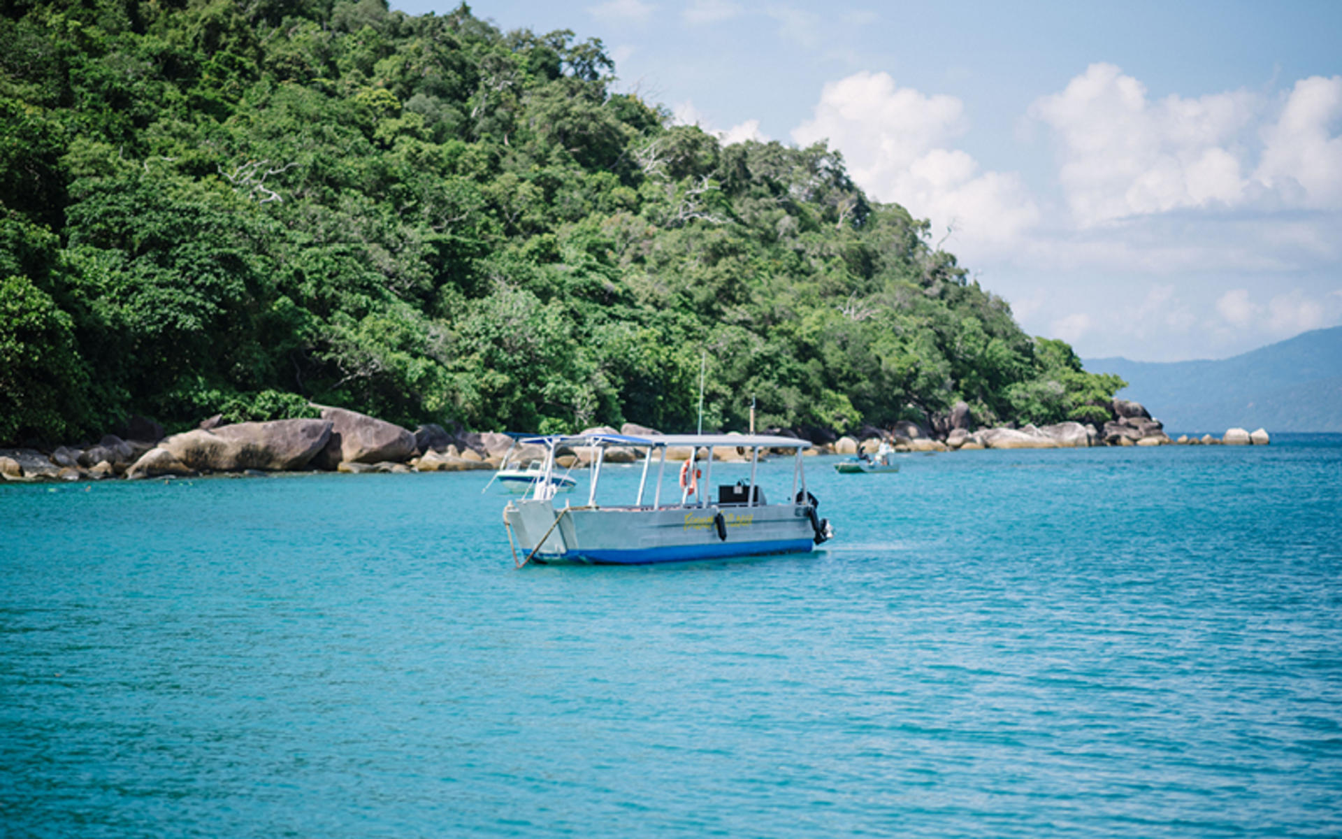 Half or Full Day Fitzroy Island Transfers & Optional Activities - Thumbnail 3