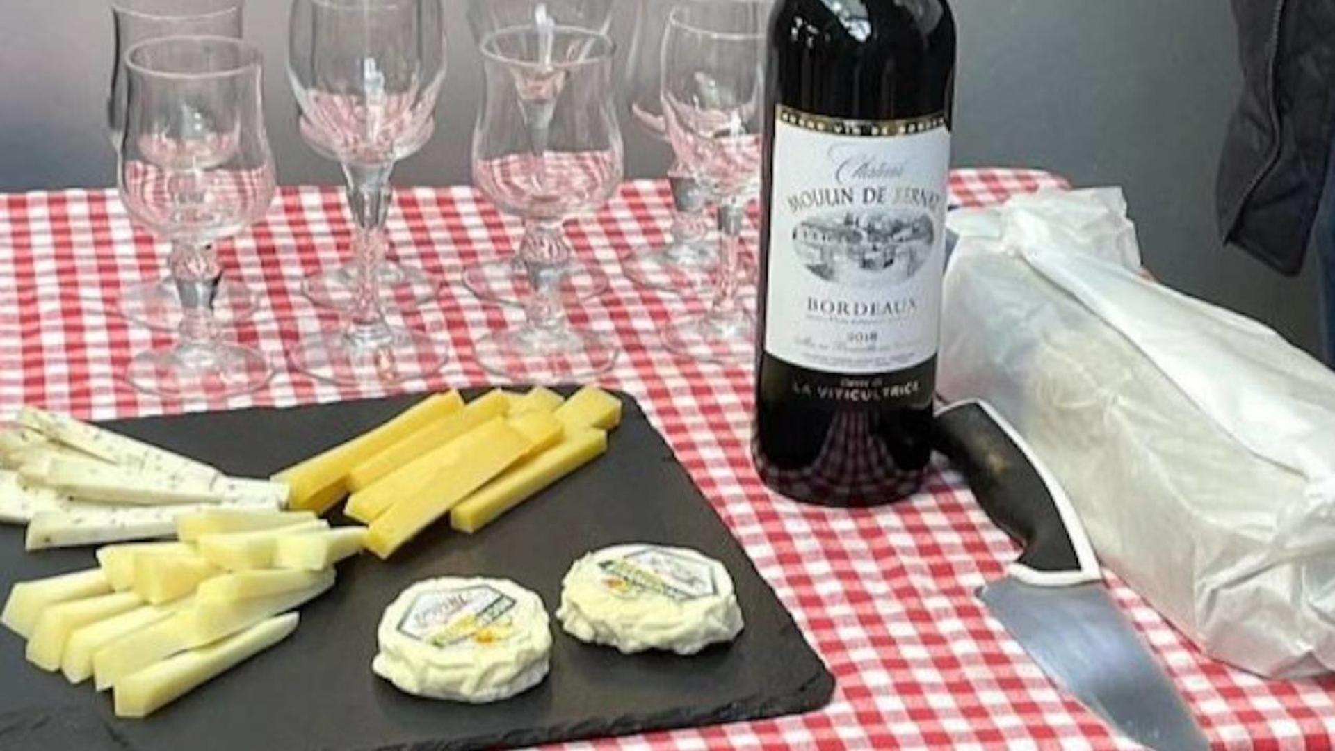Marais food tour with wine tasting in Paris  - Thumbnail 3