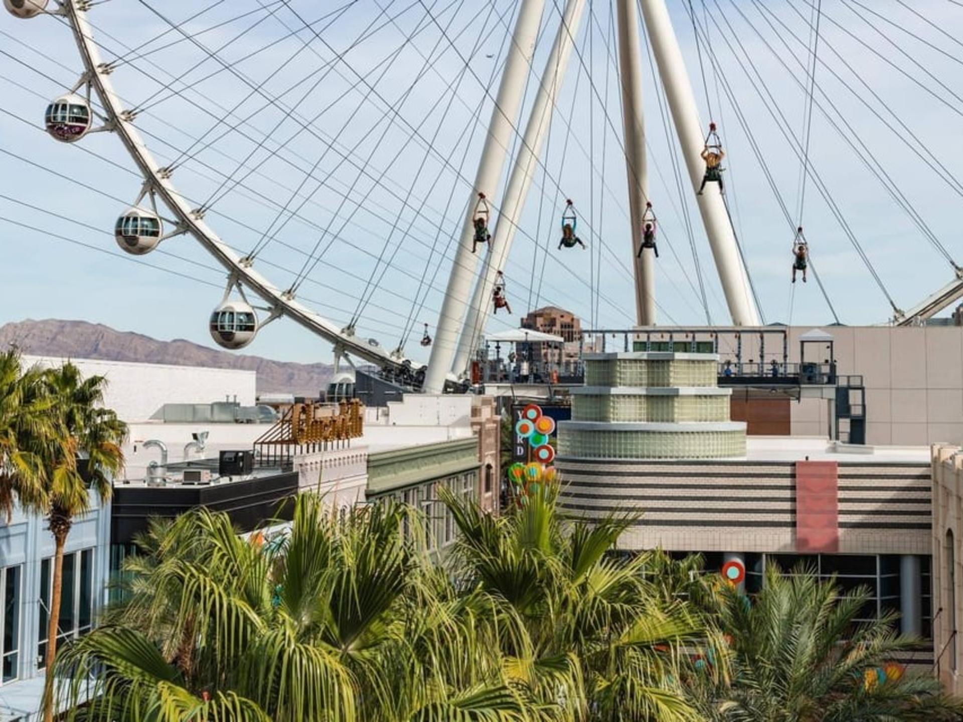 FlyLINQ Zipline Experience in Las Vegas - Thumbnail 4