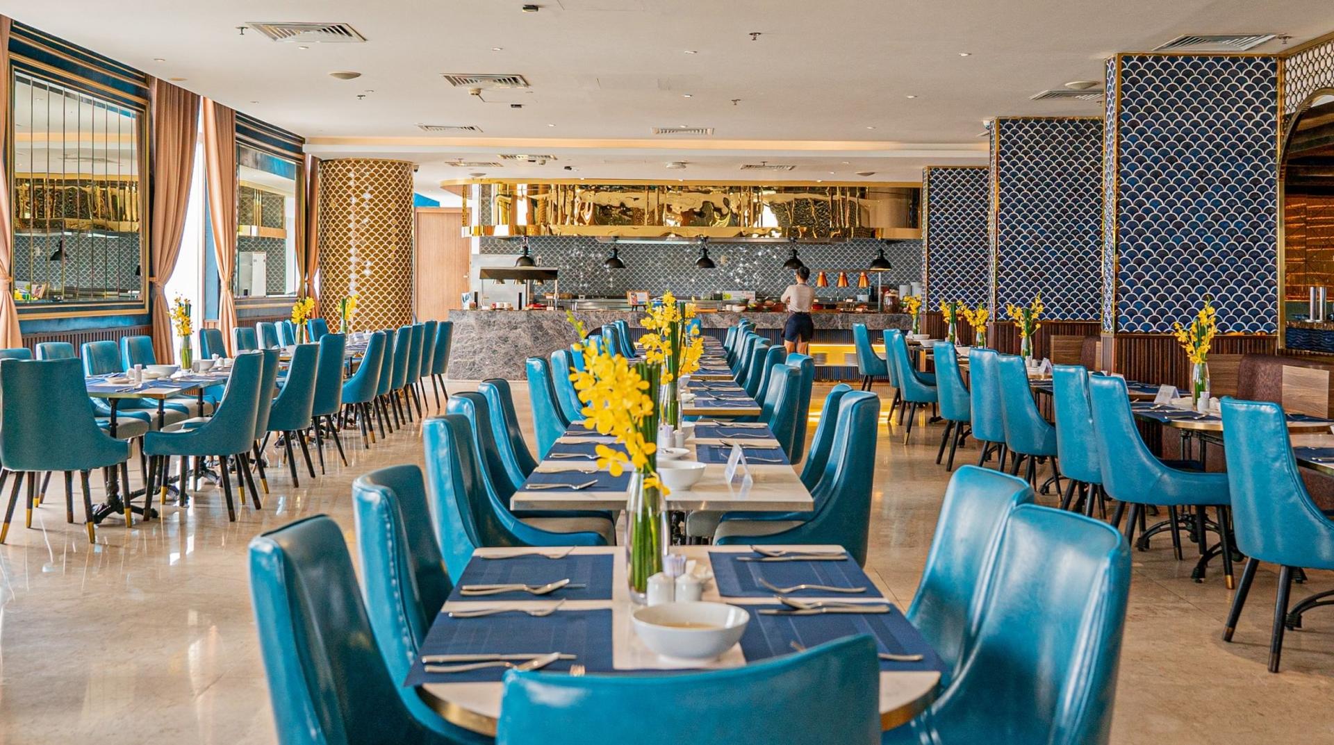 Seafood Buffet at 5-star La Vela Saigon Hotel  - Thumbnail 42