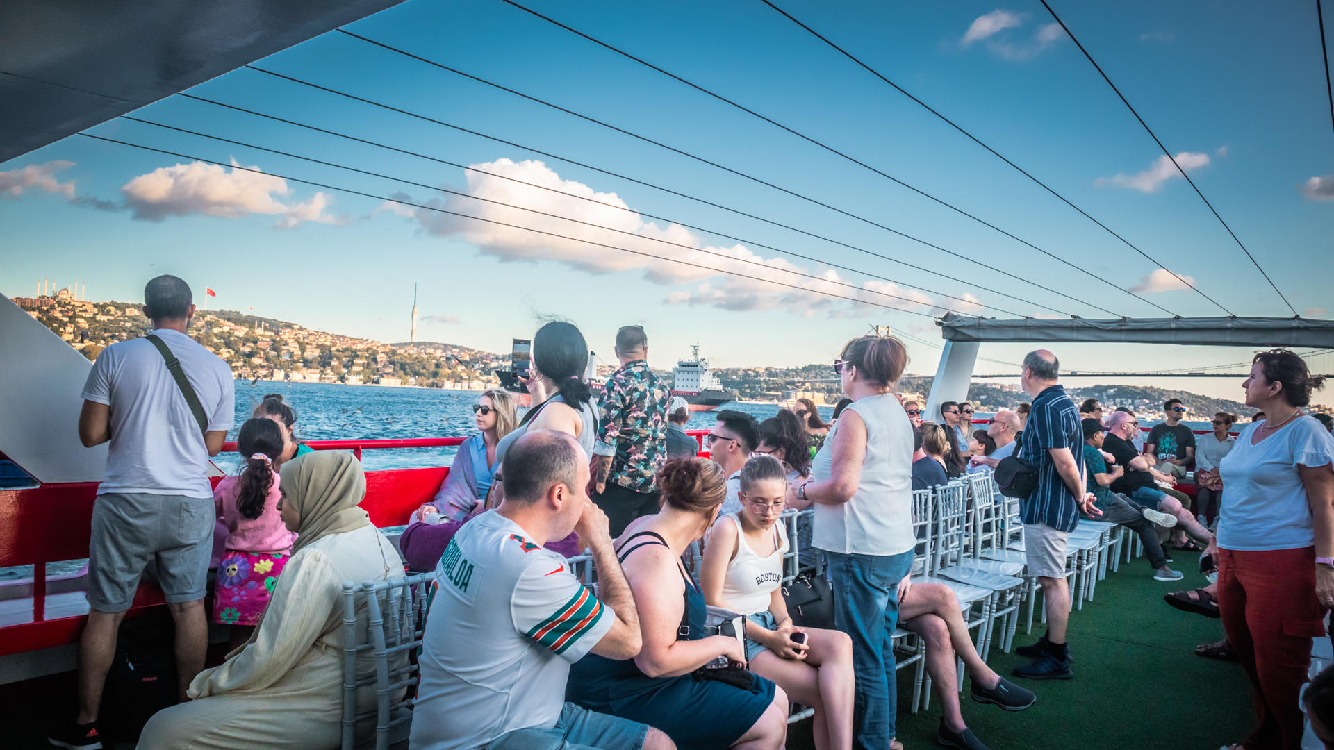 Istanbul: Bosphorus Sightseeing Cruise Tour with Audio Guide - Thumbnail 20