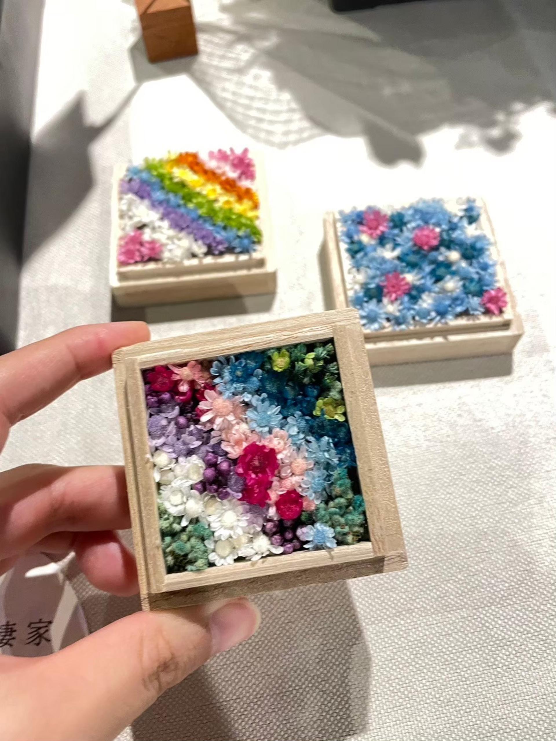 Shinjuku Japanese-style Mini Flower Garden Creation Experience - Thumbnail 7