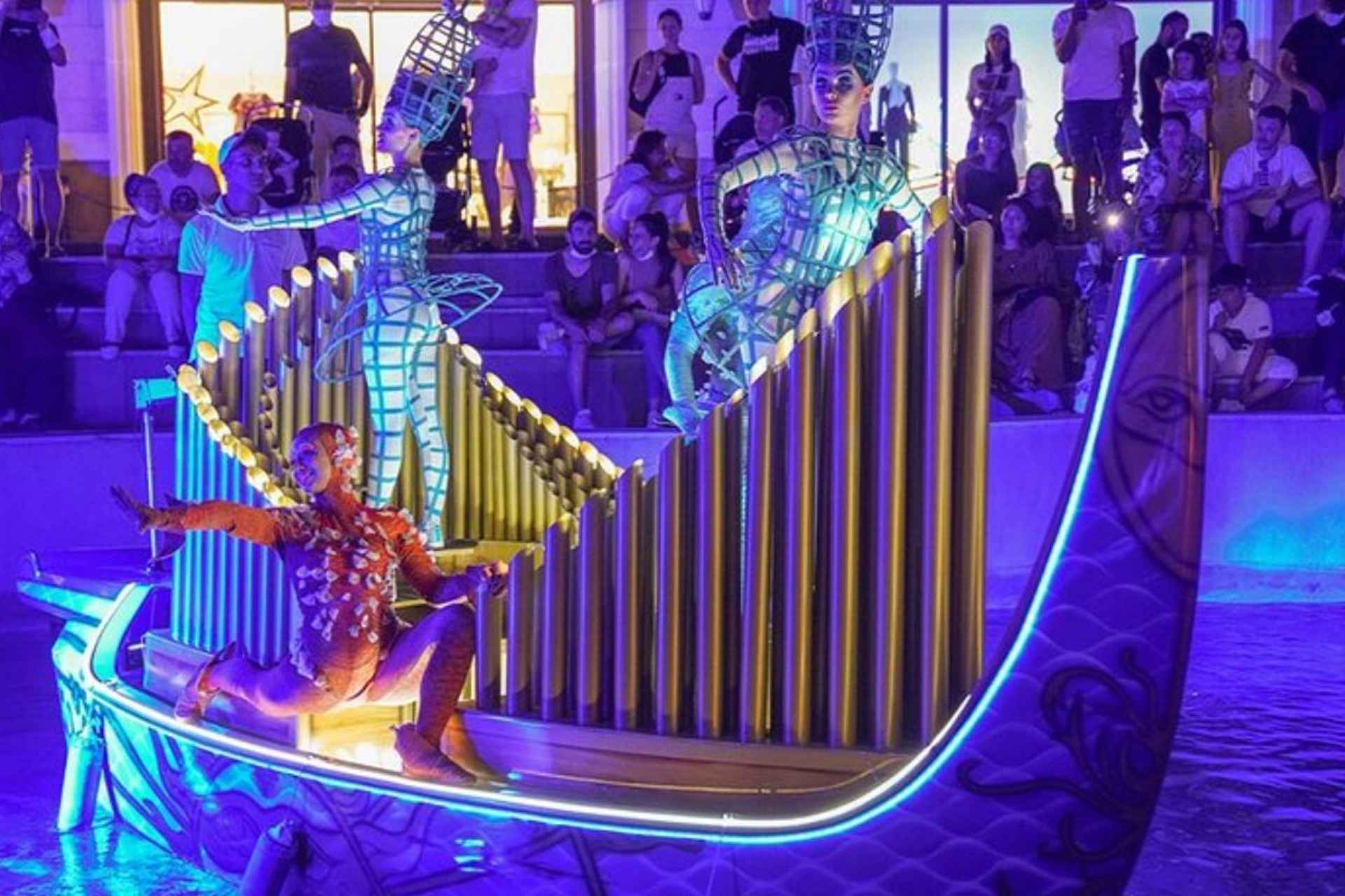 Land of Legends Night Show with Round Transfer  - Thumbnail 4