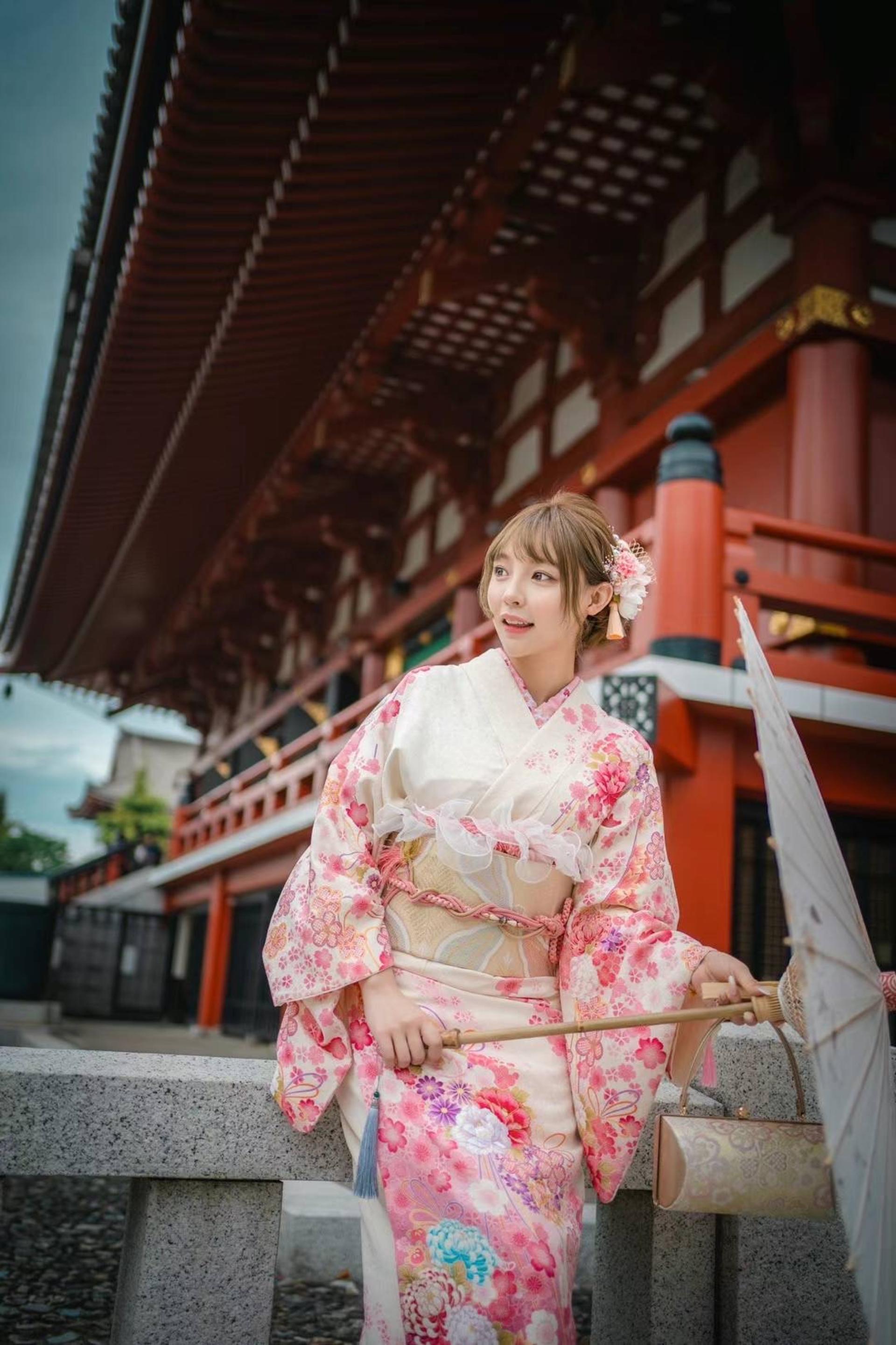 Asakusa Kimono Rental & Photography by KIMONO-U - Thumbnail 46