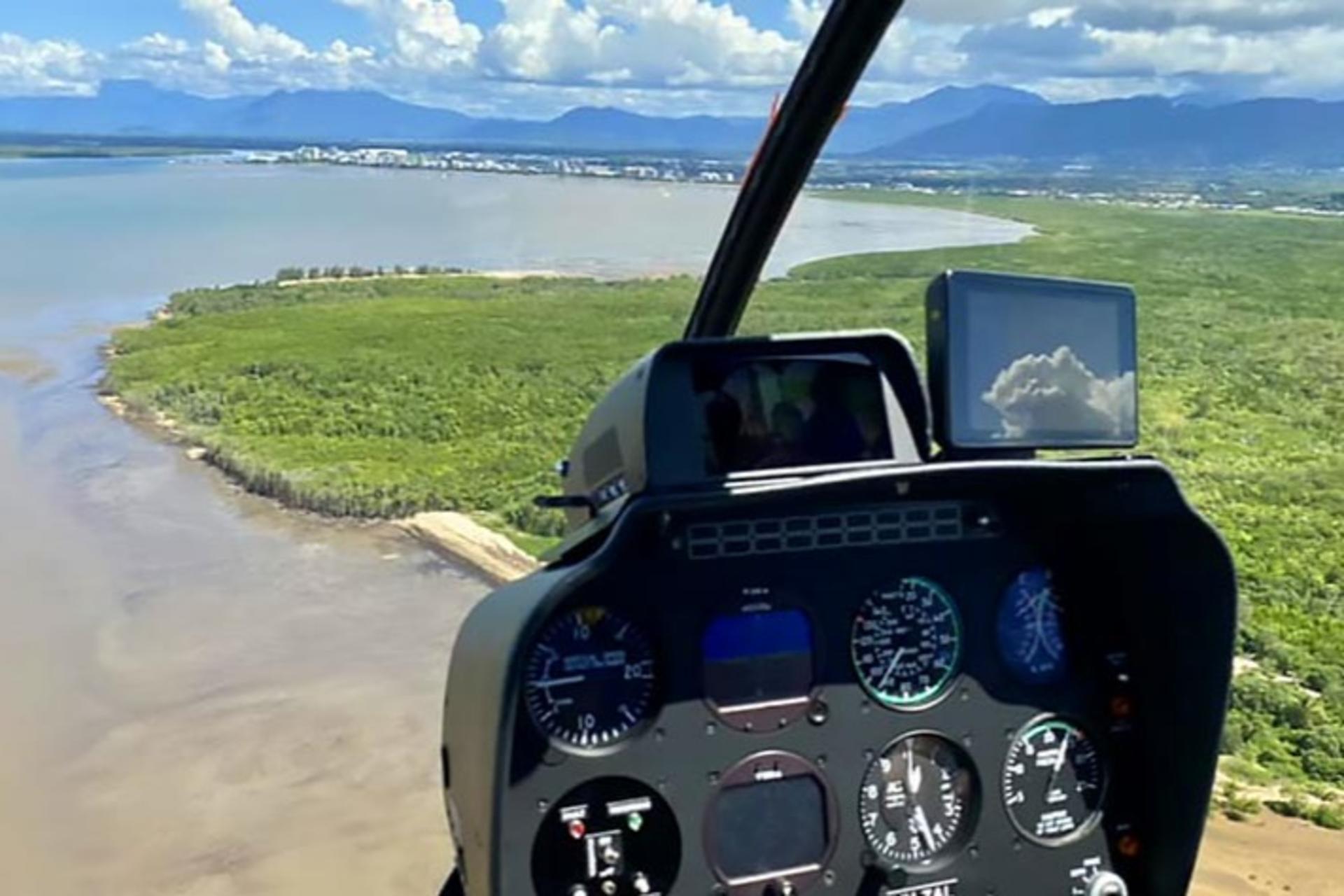 Great Barrier Reef and Rainforest Scenic Heli Flight from Cairns - Thumbnail 13