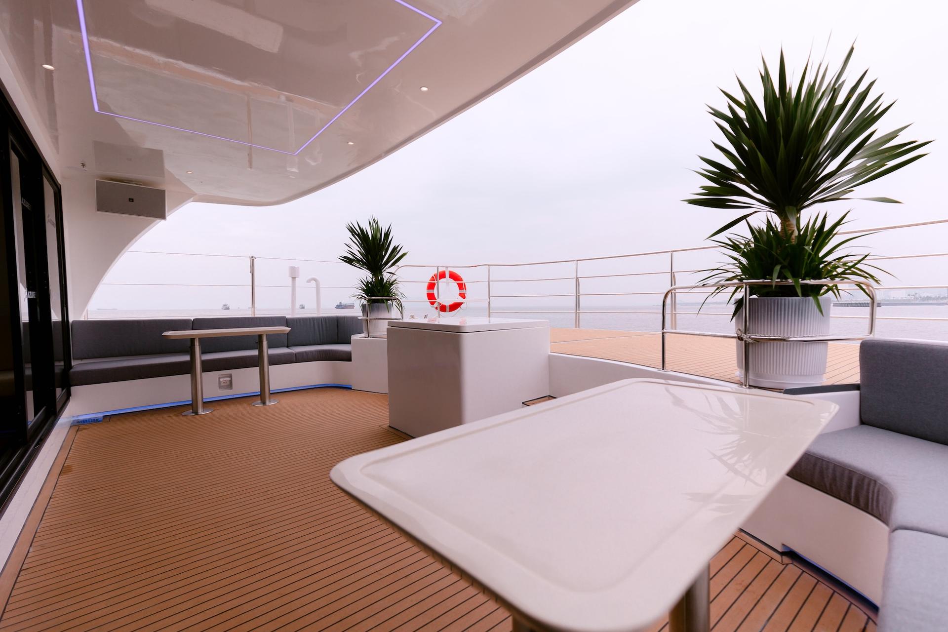 Azure 9 Sightseeing Ha Long Yacht Tour - Thumbnail 9