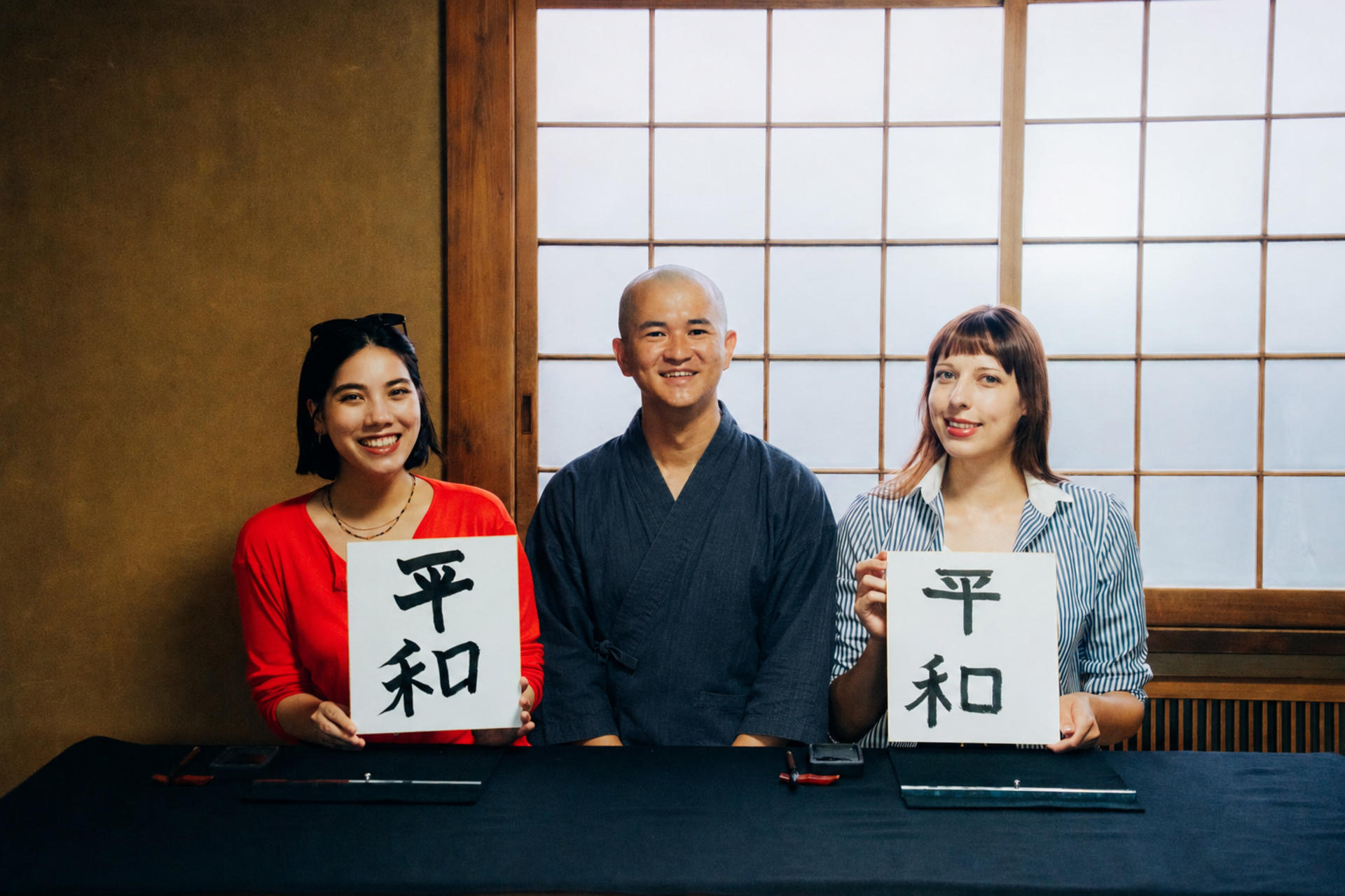 Tokyo:Private Japanese Calligraphy Experience at a Temple in Asakusa - Image 1