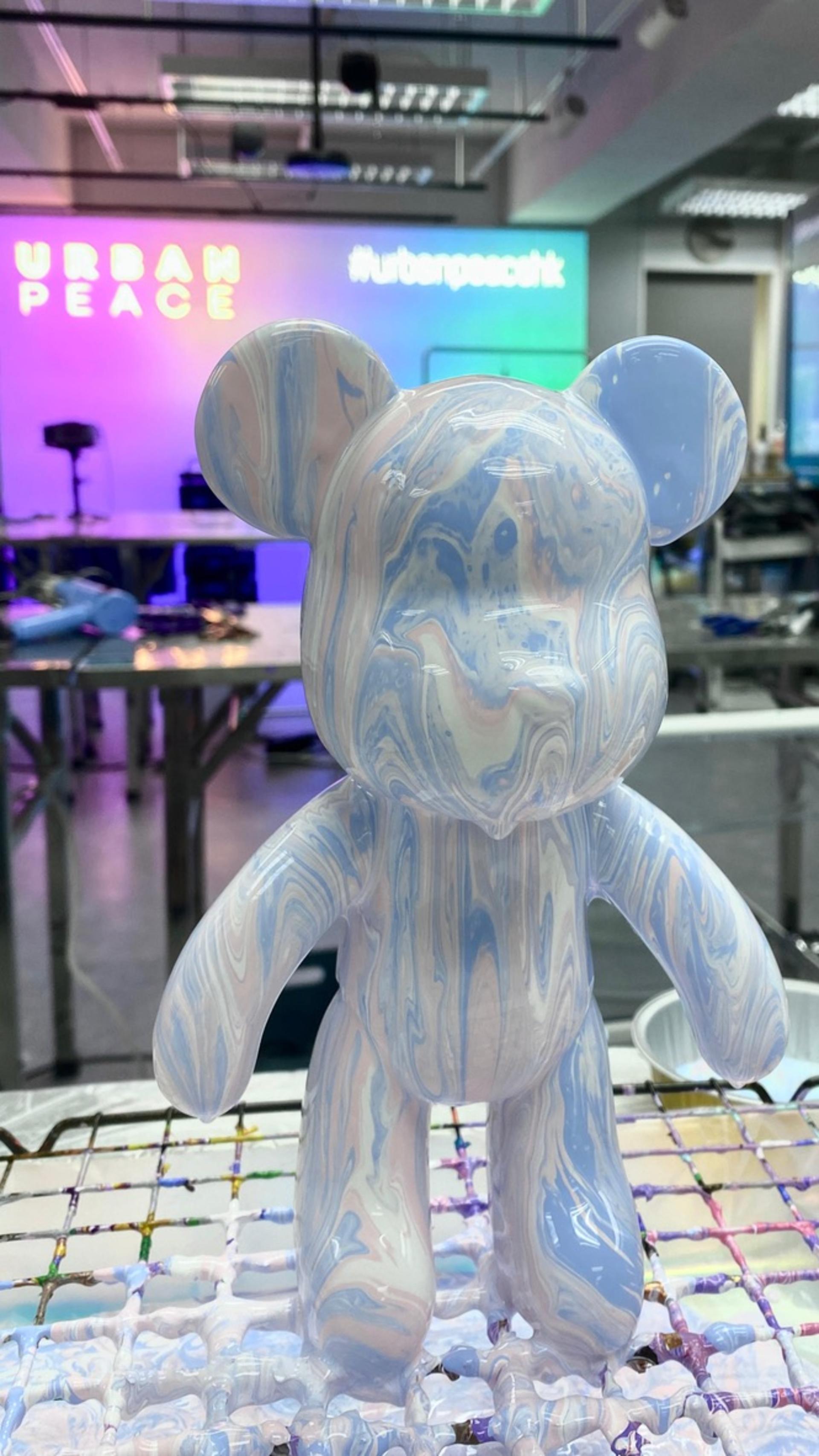 URBANPEACE - Fluid Bear | Fluid Rabbit Coin Bank Moon Lamp | Kwun Tong - Thumbnail 18
