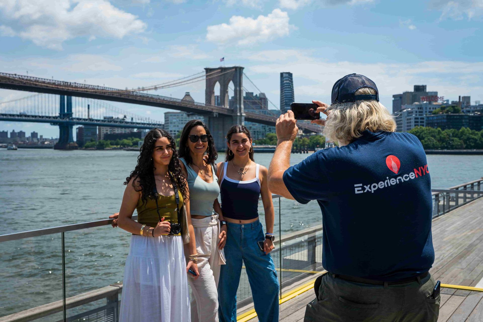 Half-Day Guided Bus Tour in New York  - Thumbnail 3