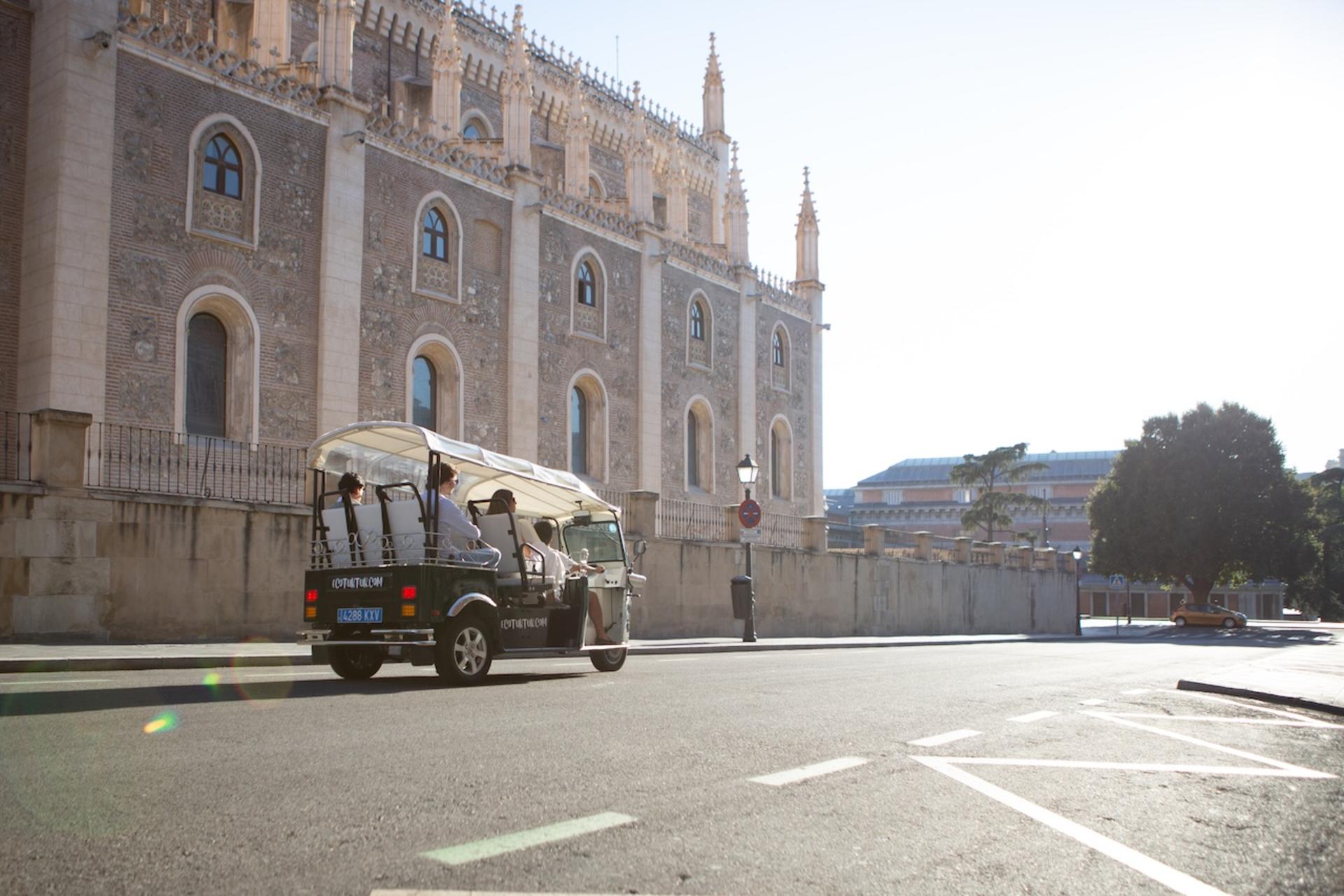 Tuk Tuk tour in Madrid - Thumbnail 6