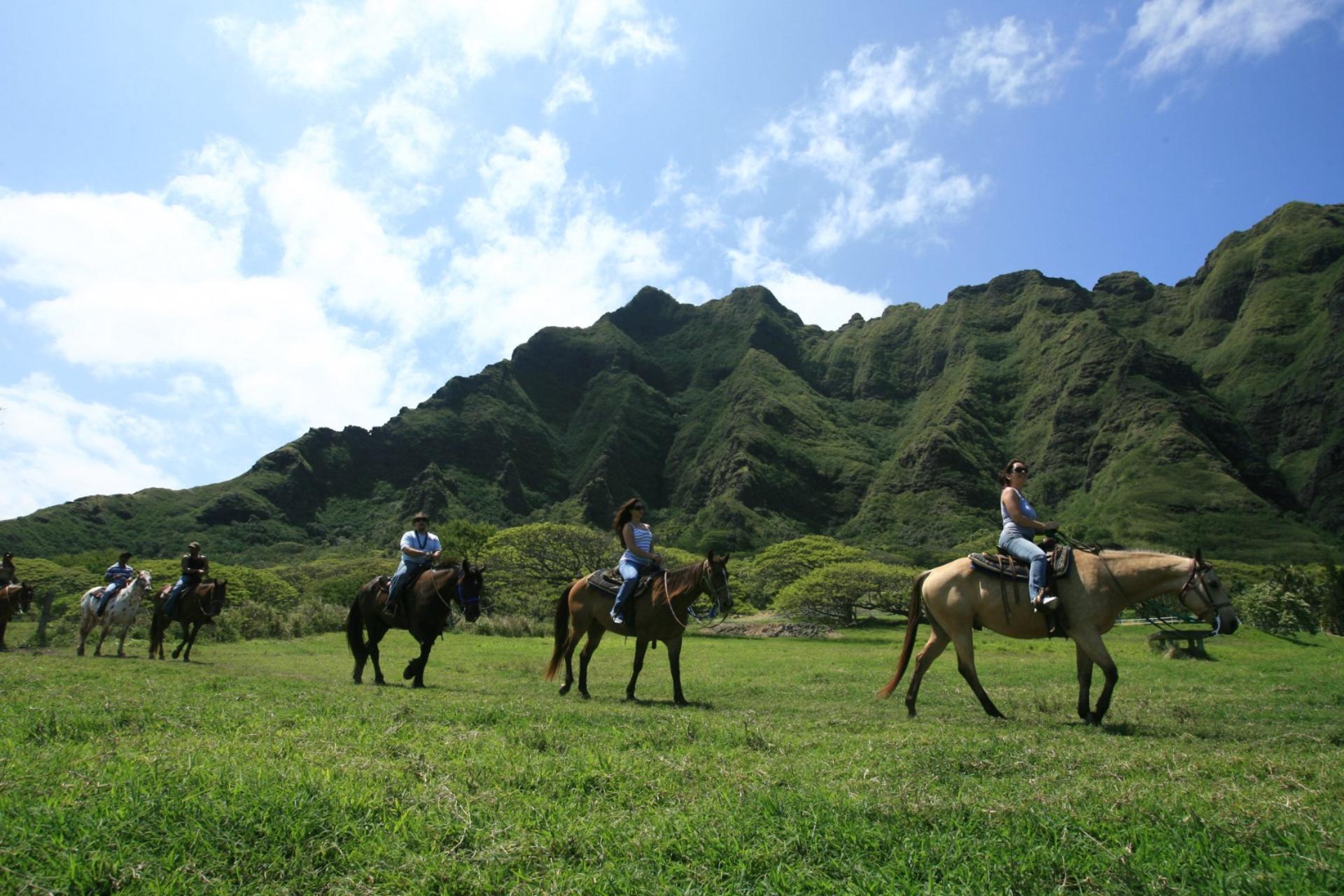 Kualoa Jurassic Valley Horseback Guided Tour - Image 1