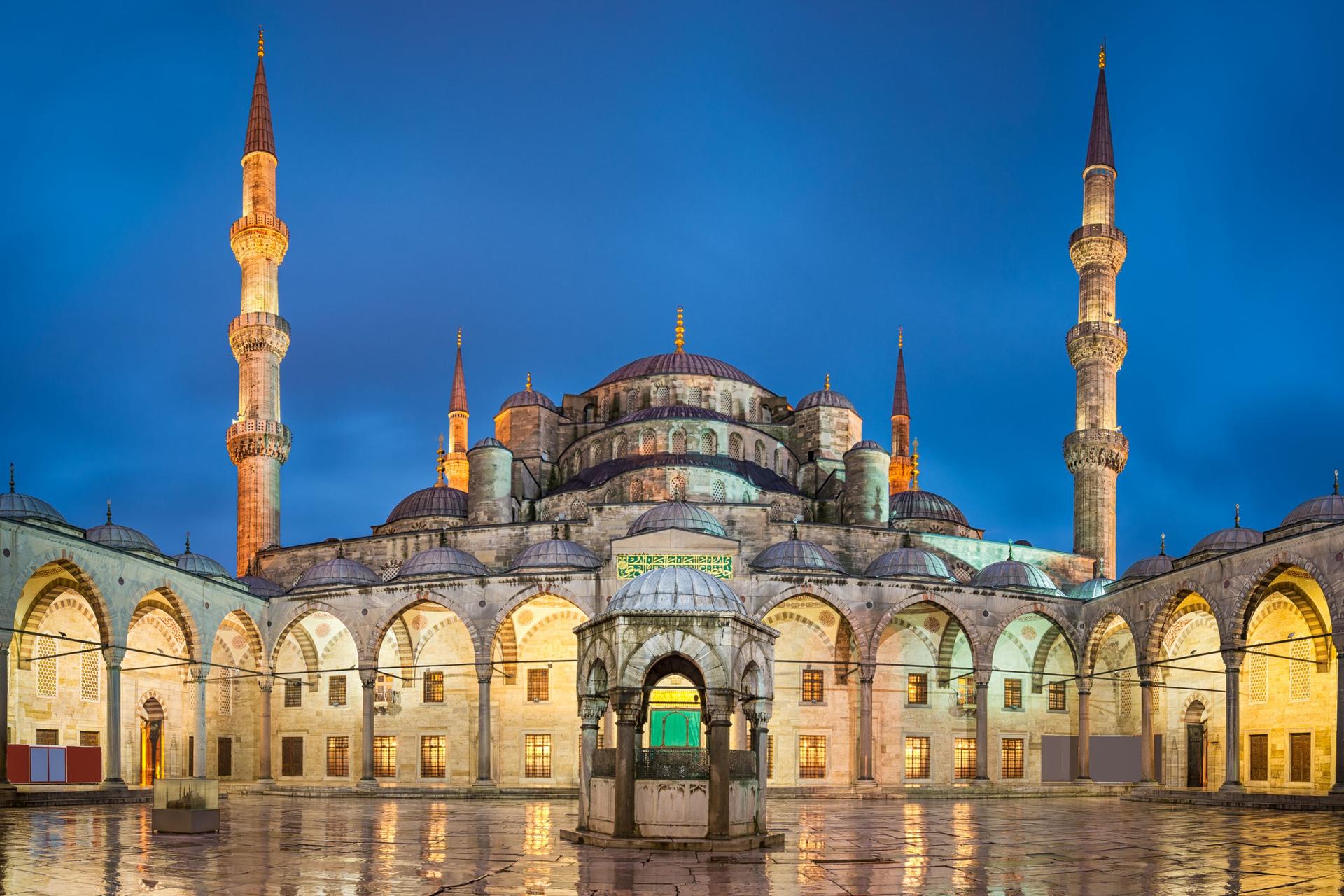 Istanbul Half-Day Guided Architecture Tour - Thumbnail 5