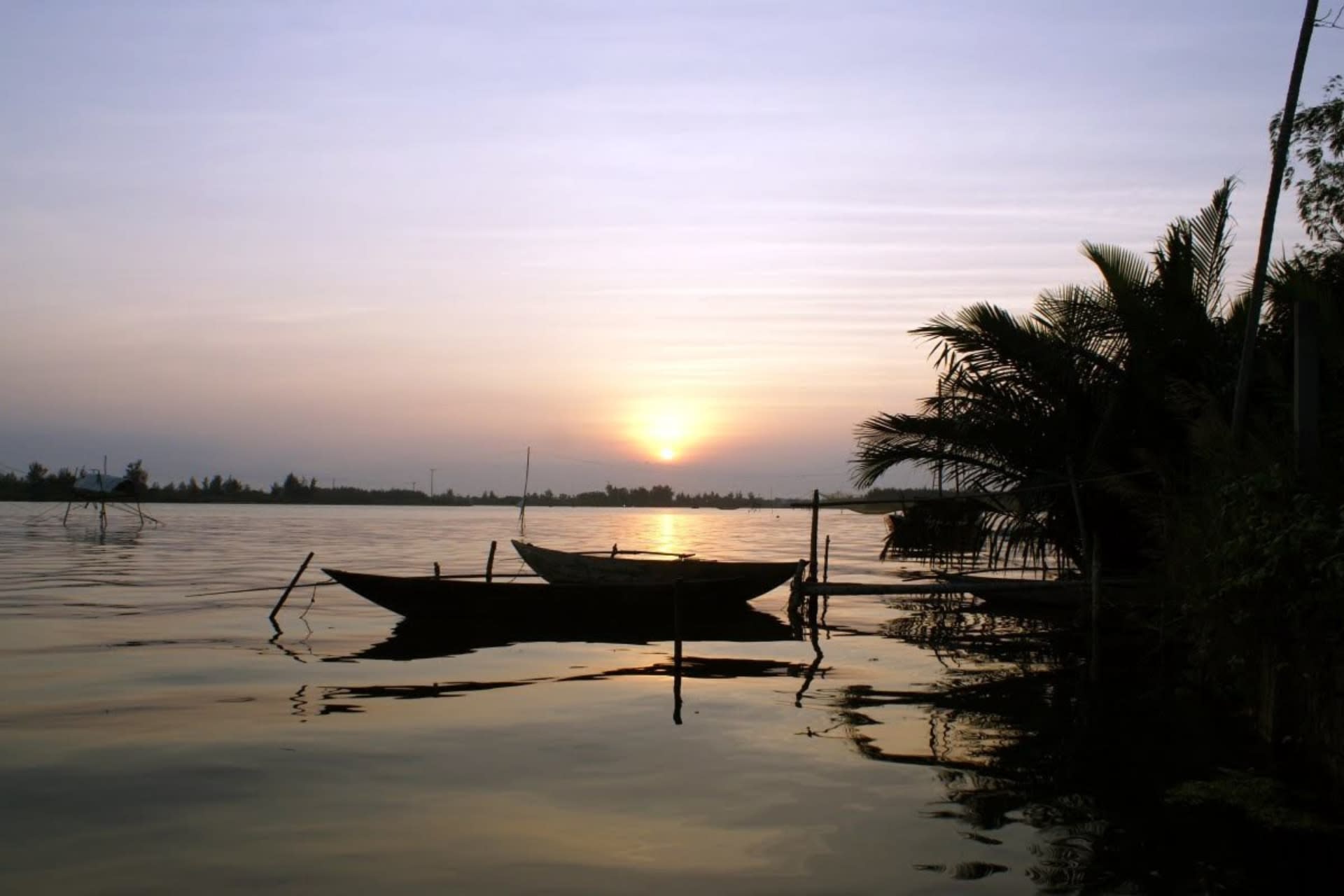 Hoi An: Sunset Boat Trip with Net Fishing Experience - Thumbnail 12