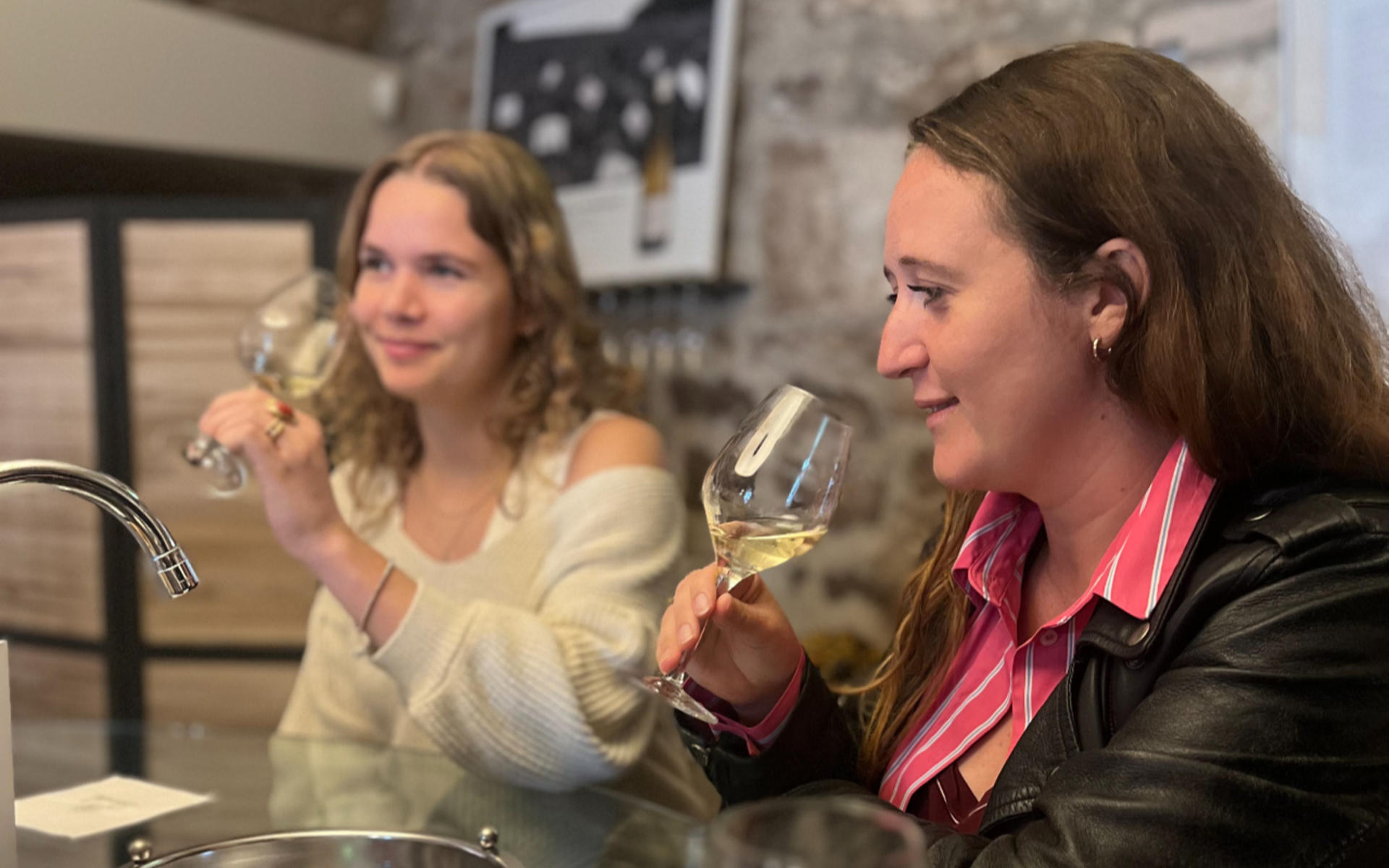 Chablis Day Trip From Paris with Wine Tasting & Lunch - Thumbnail 2